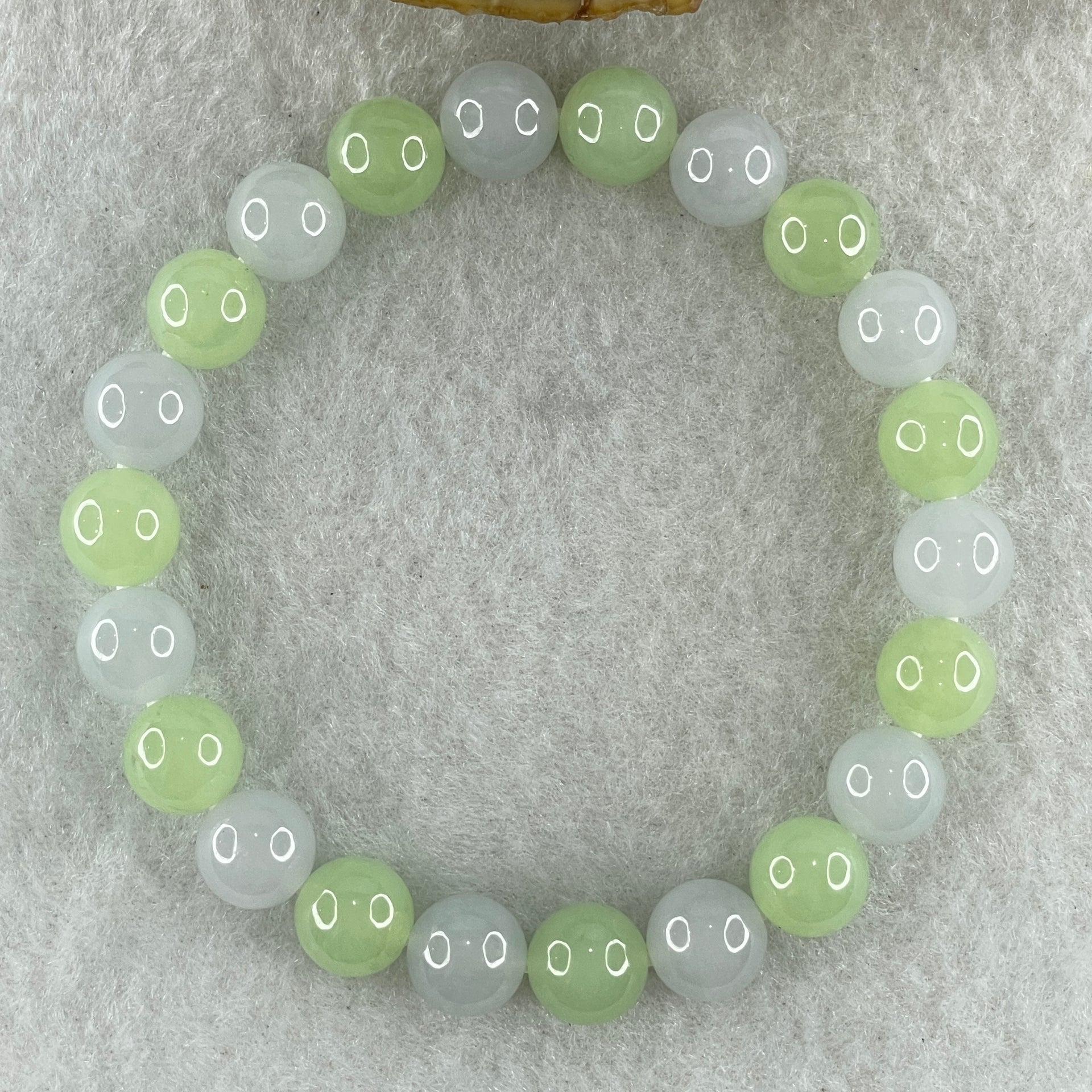 Type A Green and Lavender Jadeite Beads Bracelet 27.26g 16.5cm 9.0mm 22 Beads - Huangs Jadeite and Jewelry Pte Ltd