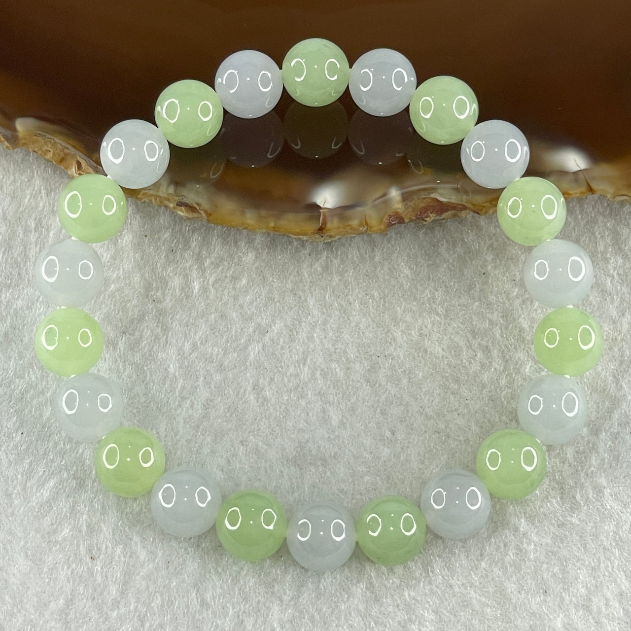 Type A Green and Lavender Jadeite Beads Bracelet 27.26g 16.5cm 9.0mm 22 Beads - Huangs Jadeite and Jewelry Pte Ltd