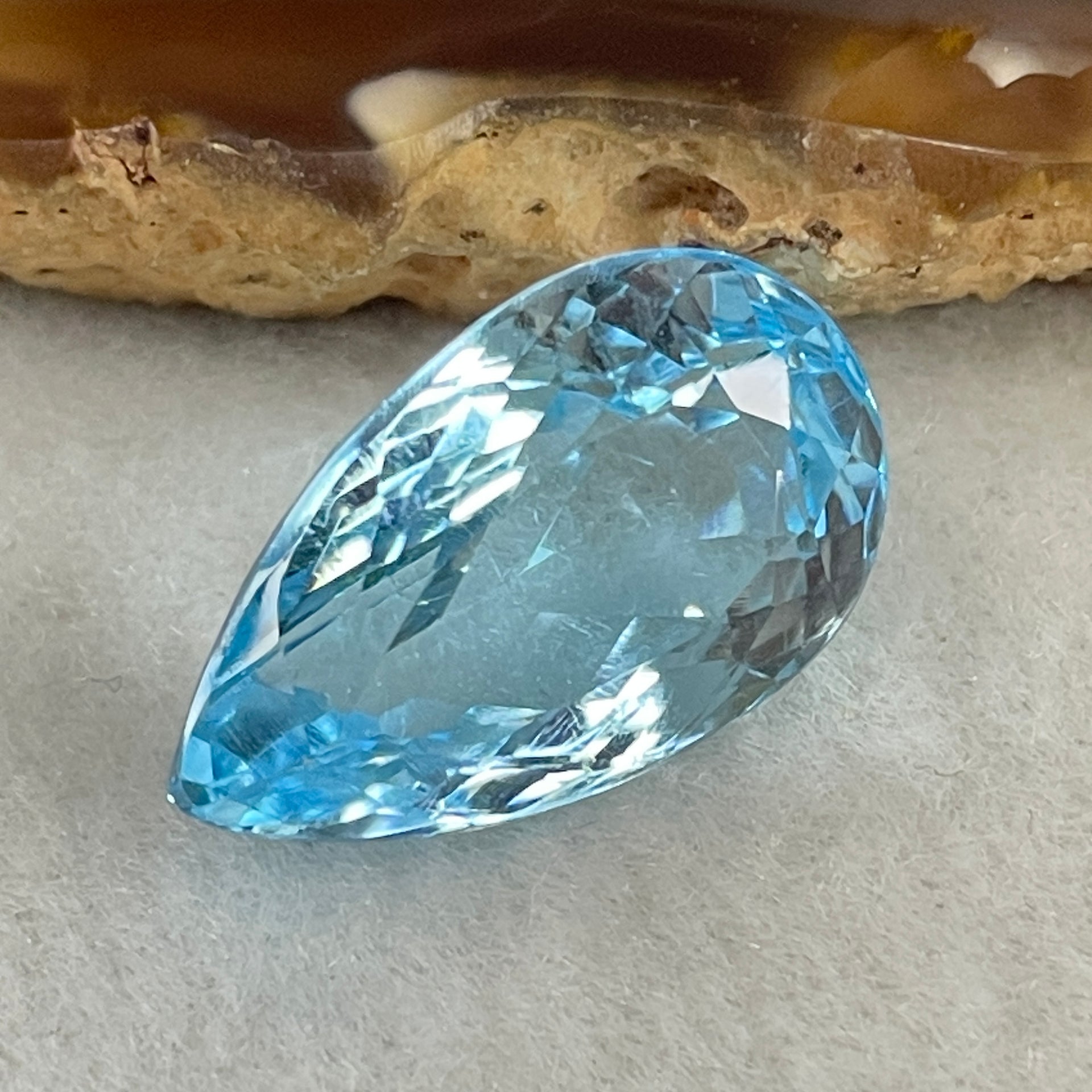 Natural Sky Blue Topaz Teardrop Shape 21.55ct 21.2 by 12.7 by 9.8mm - Huangs Jadeite and Jewelry Pte Ltd