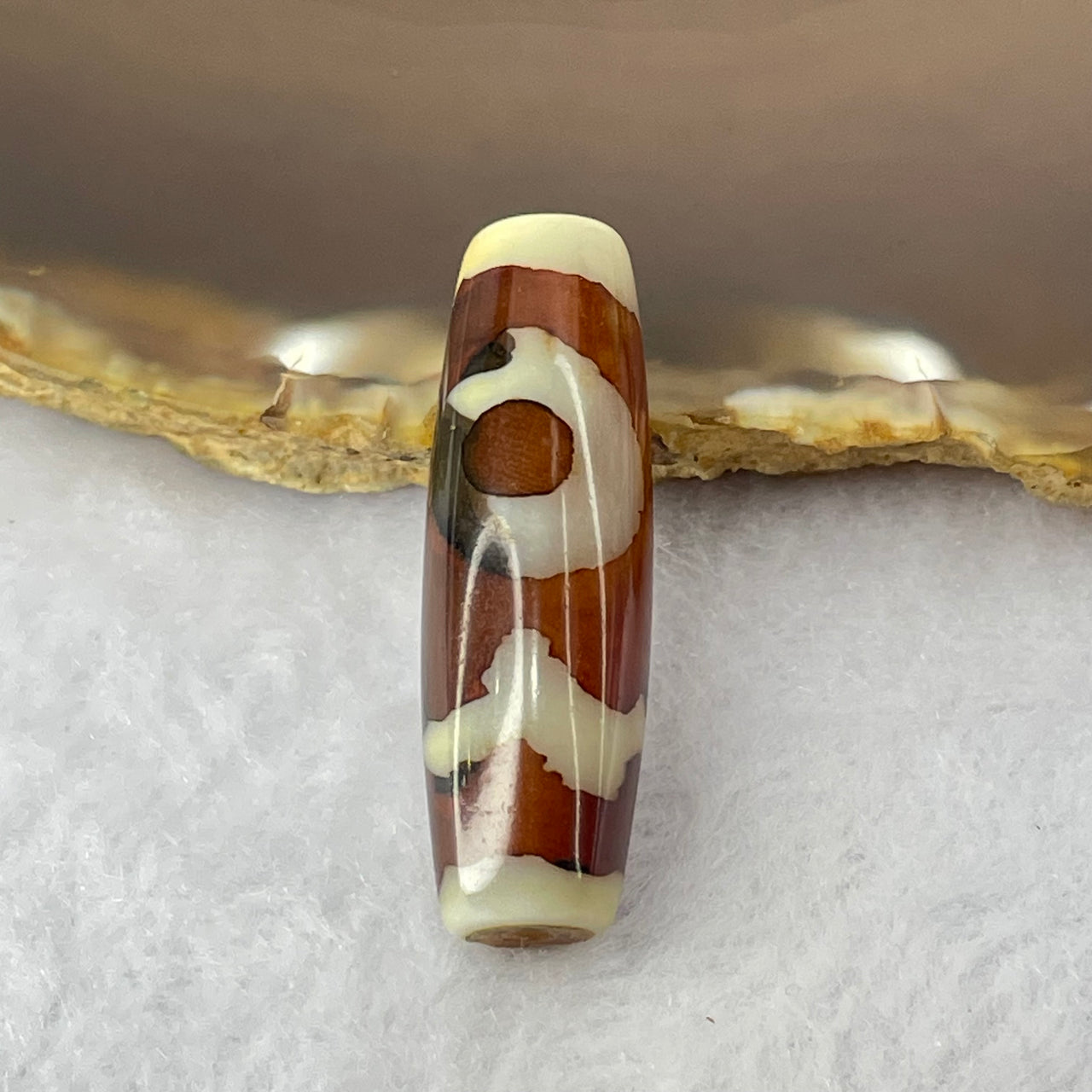 Natural Powerful Tibetan Old Oily Agate Sky Door Serenity 1 Eye Dzi Bead Heavenly Master (Tian Zhu) 一眼天诛 8.66g 38.1 by 12.0mm - Huangs Jadeite and Jewelry Pte Ltd