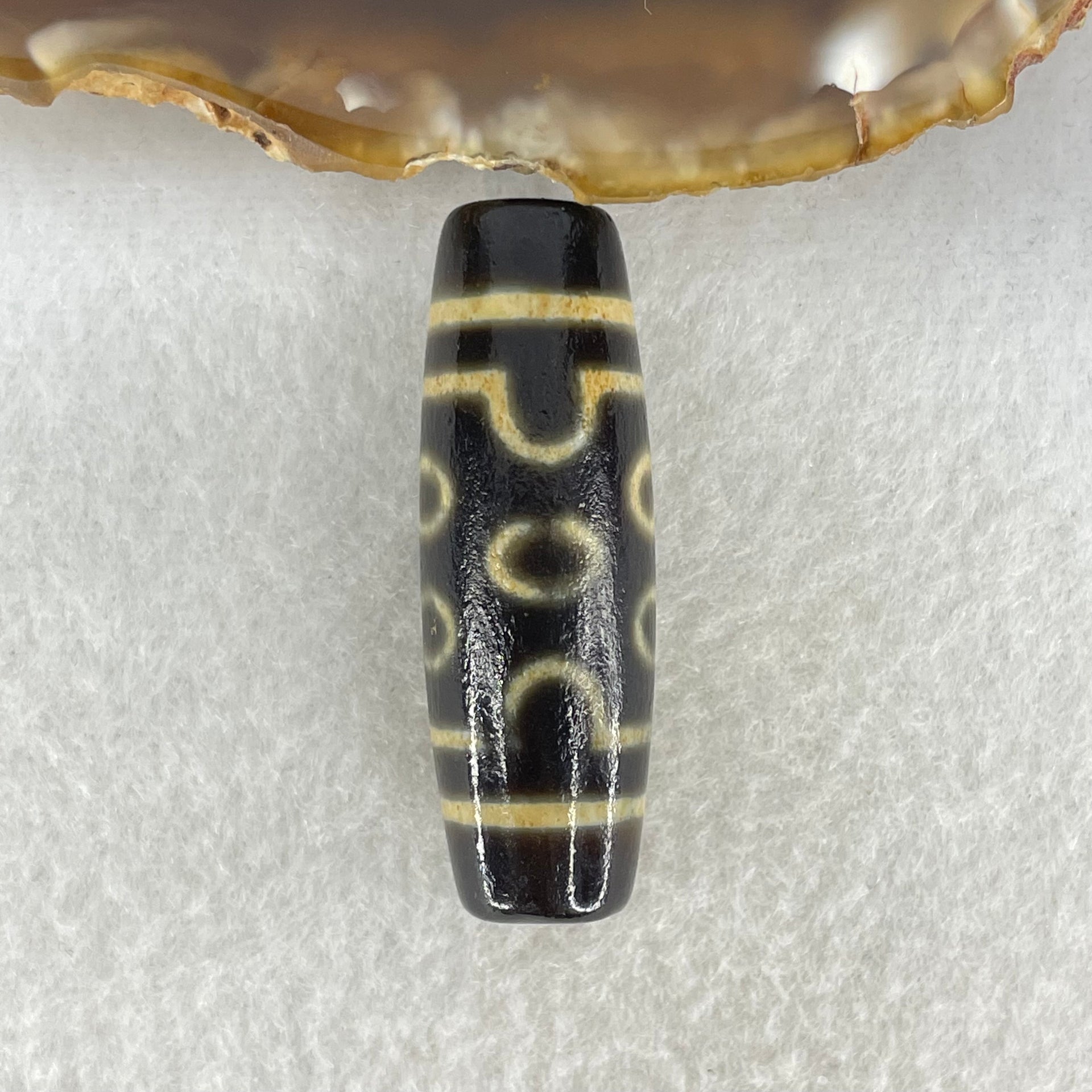 Natural Powerful Tibetan Old Oily Agate 7 Eyes Dzi Bead Heavenly Master (Tian Zhu) 七眼天诛 11.03g 39.4 by 13.3mm - Huangs Jadeite and Jewelry Pte Ltd