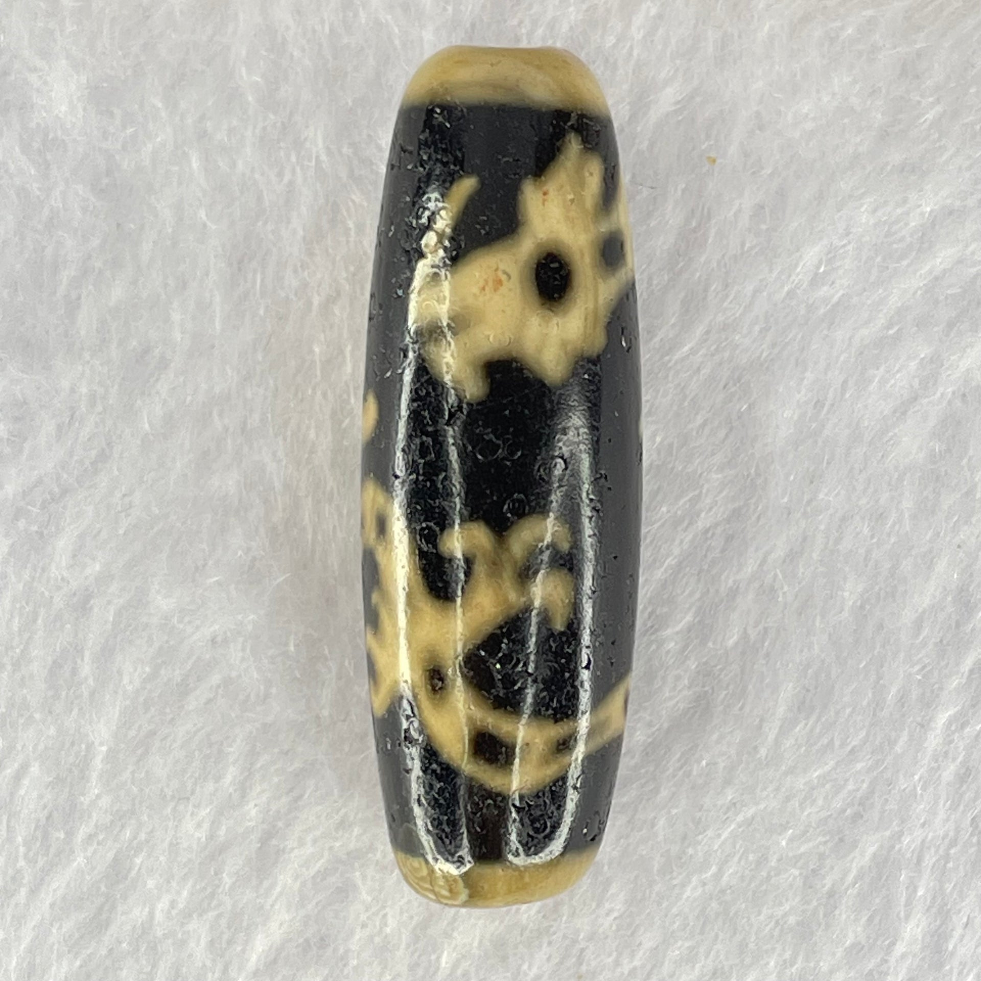Natural Powerful Tibetan Old Oily Agate Guan Yin on Dragon Dzi Bead Heavenly Master (Tian Zhu) 观音龙天珠 8.99g 37.9 by 12.6mm - Huangs Jadeite and Jewelry Pte Ltd