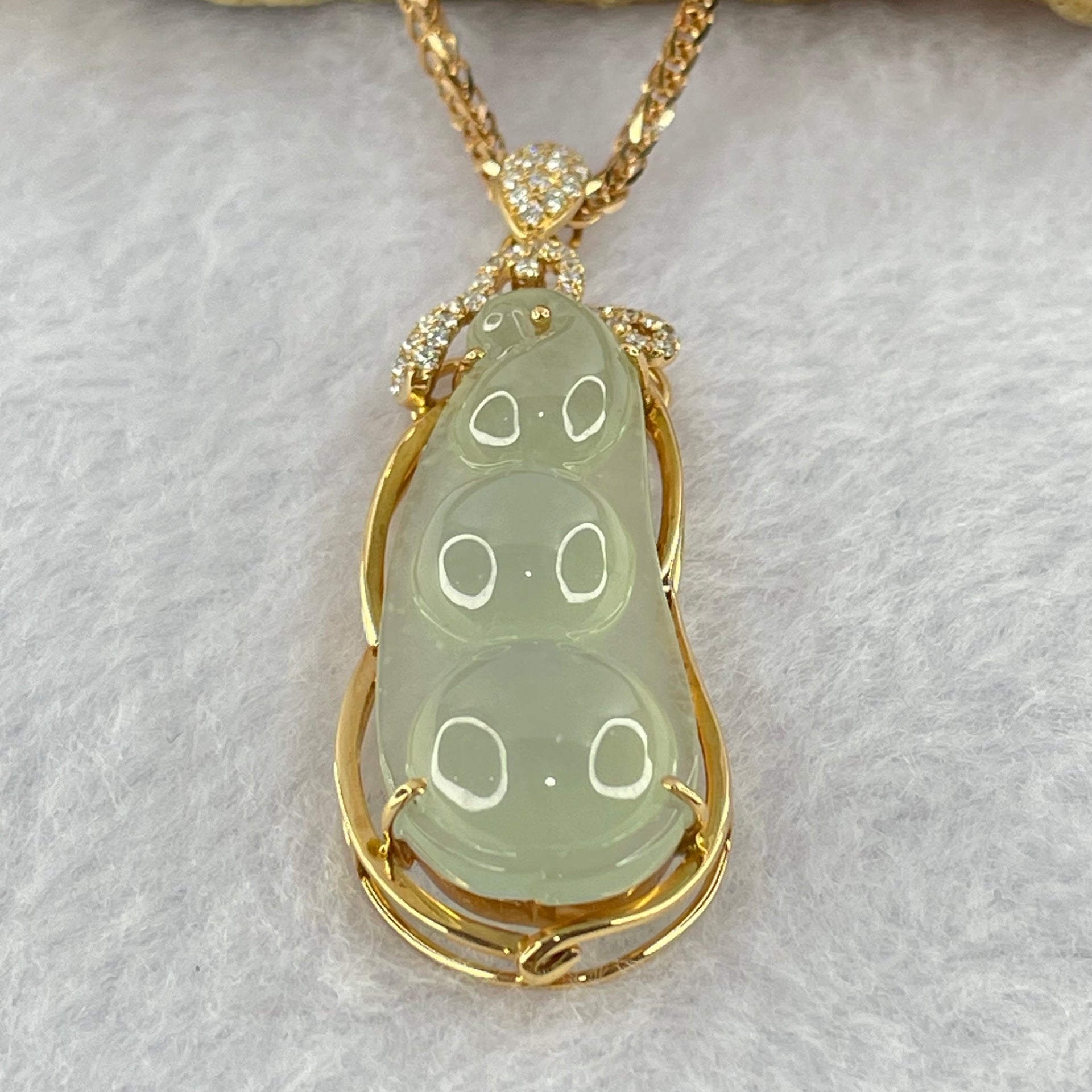 18K 750 Rose Gold Type A Icy Light Green Jadeite Peapod 31.77 by 12.5 by 5.0mm with Natural Diamonds and 18K 750 Rose Gold Necklace 5.14g Total Weigh 12.47g - Huangs Jadeite and Jewelry Pte Ltd