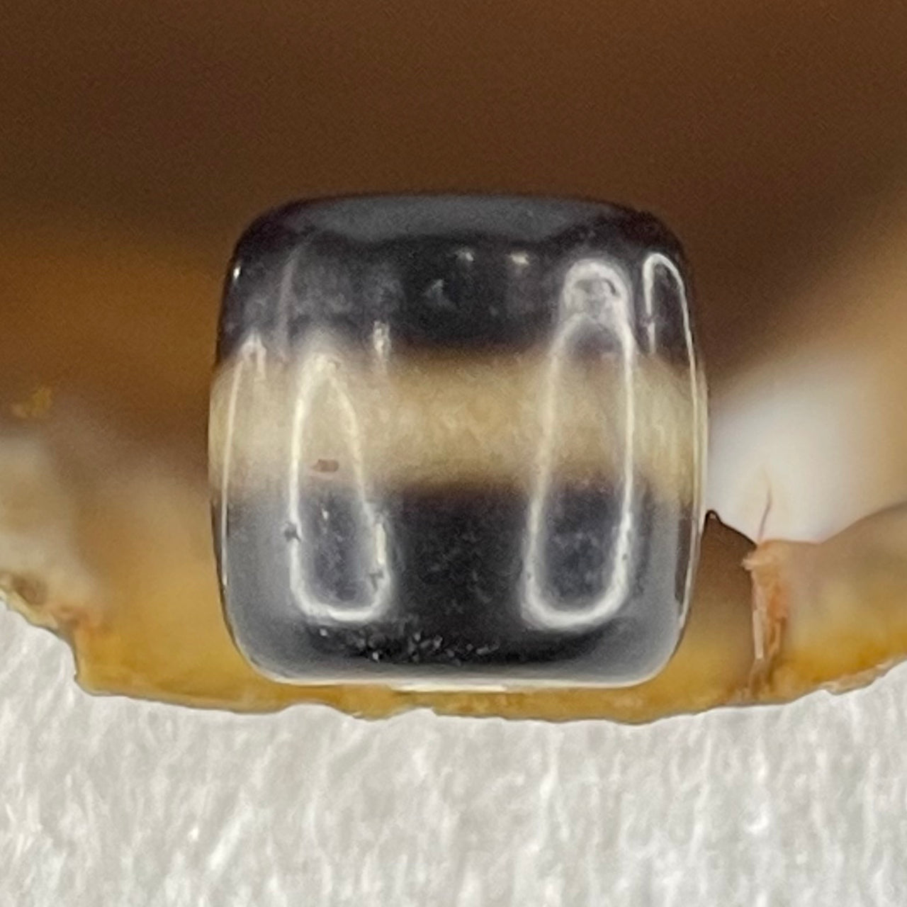 Natural Powerful Tibetan Old Oily Agate 1 Lines Dzi Bead Heavenly Master (Tian Zhu) 2.04g 10.2 by 10.5mm - Huangs Jadeite and Jewelry Pte Ltd