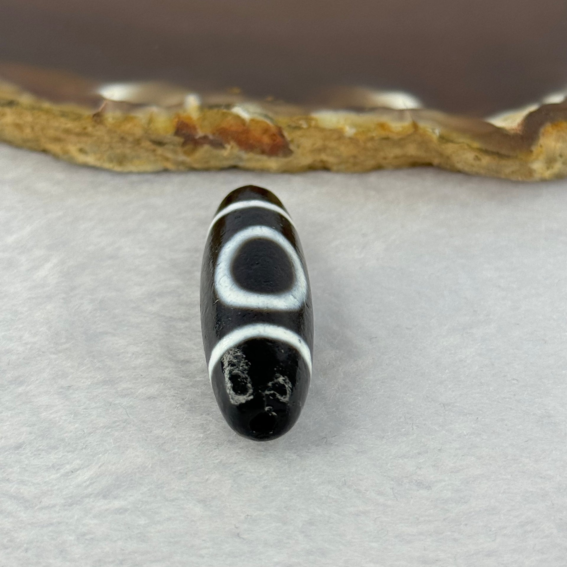 Natural Powerful Tibetan Old Oily Agate 1 Eye With Mountain Support Dzi Bead Heavenly Master (Tian Zhu) 一眼靠天珠 7.45g 38.0 by 11.8mm - Huangs Jadeite and Jewelry Pte Ltd