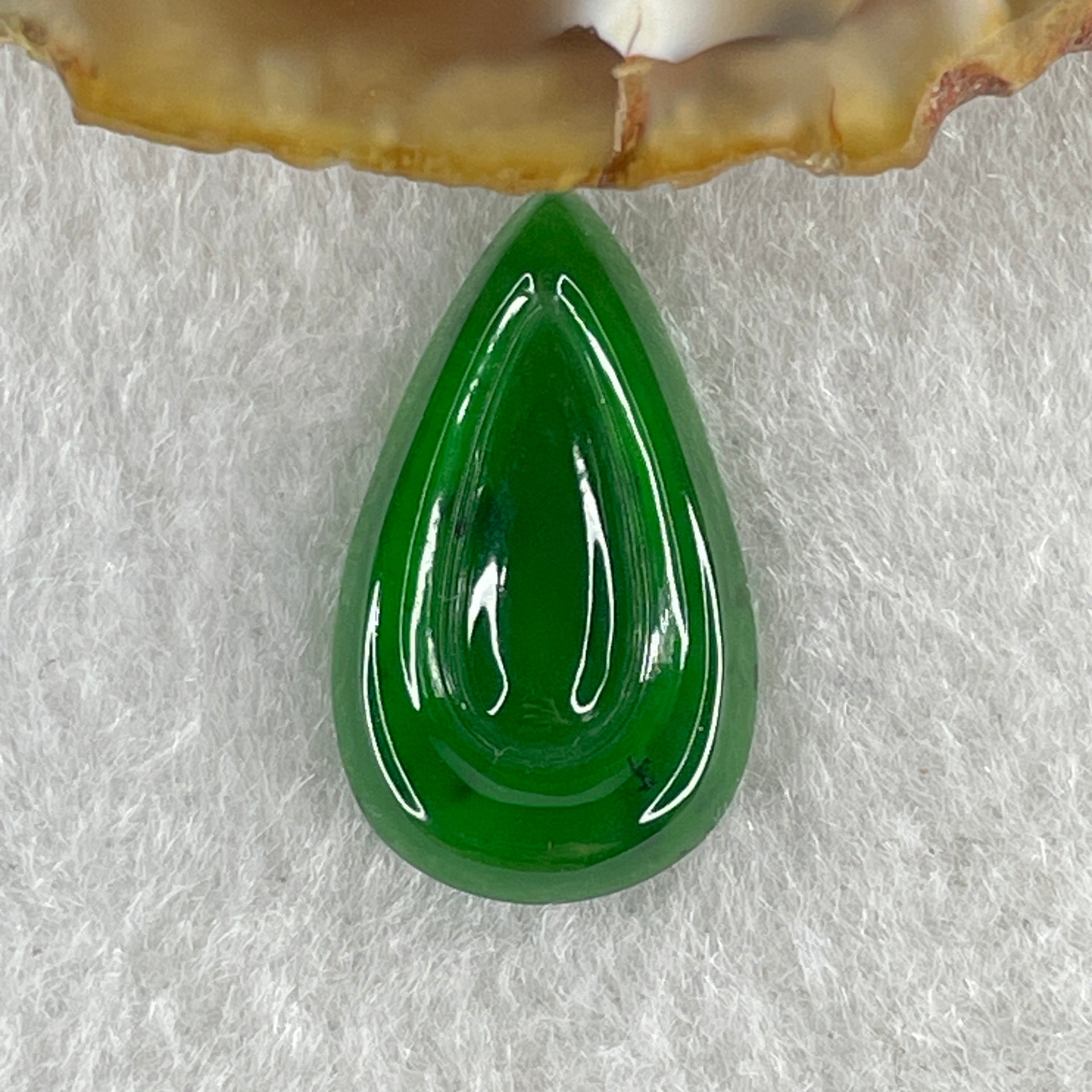 Type A Natural Semi Icy Bright Green Jadeite Tear Drop Shape Stone for Setting 1.25g 21.4 by 12.5 by 2.8mm - Huangs Jadeite and Jewelry Pte Ltd
