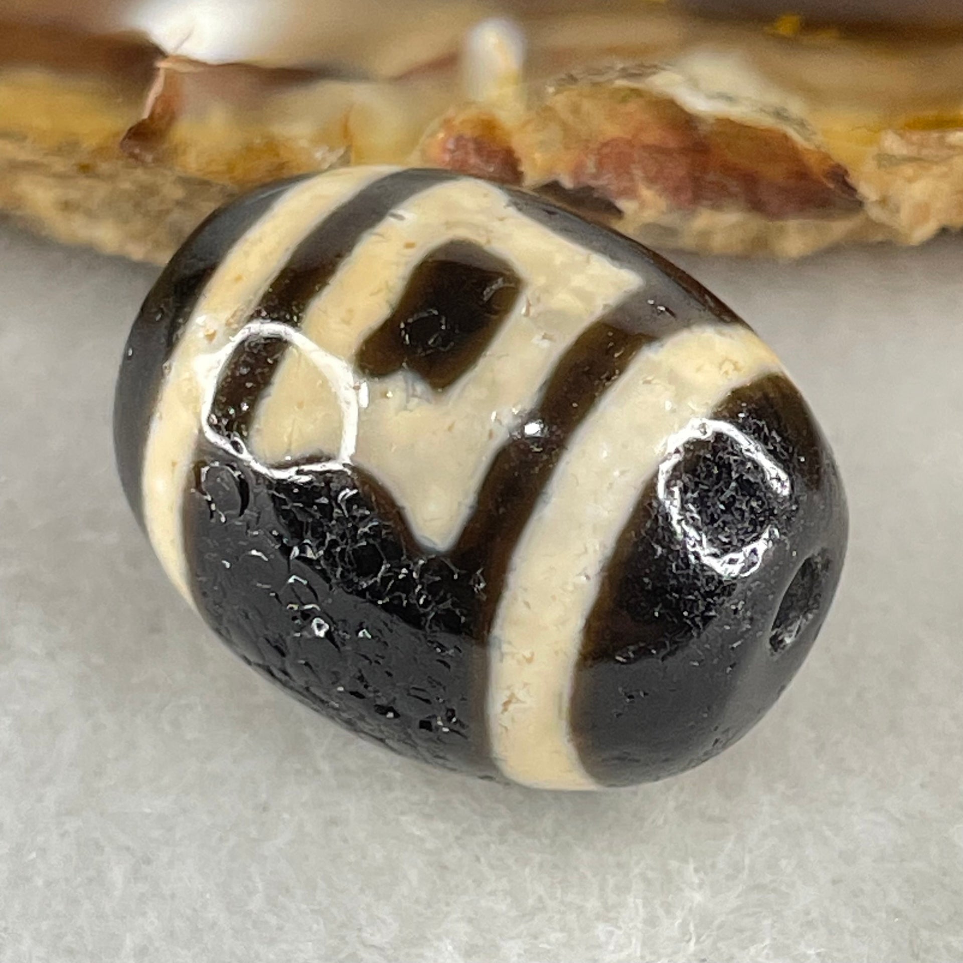 Natural Powerful Tibetan Old Oily Agate Sky Door Serenity 1 Eye Dzi Bead Heavenly Master (Tian Zhu) 一眼天诛 7.89g 20.6 by 16.4mm - Huangs Jadeite and Jewelry Pte Ltd