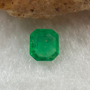 Natural Colombia Vivid Green Emerald (Beryl) Cut-Cornered Rectangular Step cut 0.41ct 5.5 by 4.8 by 2.4mm - Huangs Jadeite and Jewelry Pte Ltd