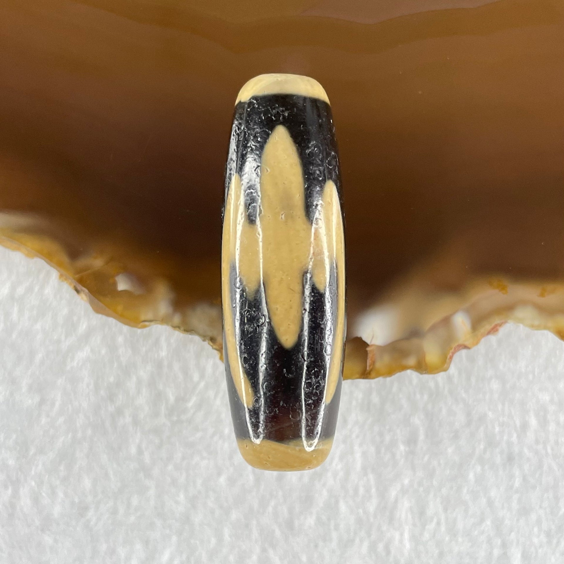 Natural Powerful Tibetan Old Oily Agate 5 Bats Dzi Bead Heavenly Master (Tian Zhu) 五个蝙蝠天诛 8.96g 38.0 by 12.4mm - Huangs Jadeite and Jewelry Pte Ltd