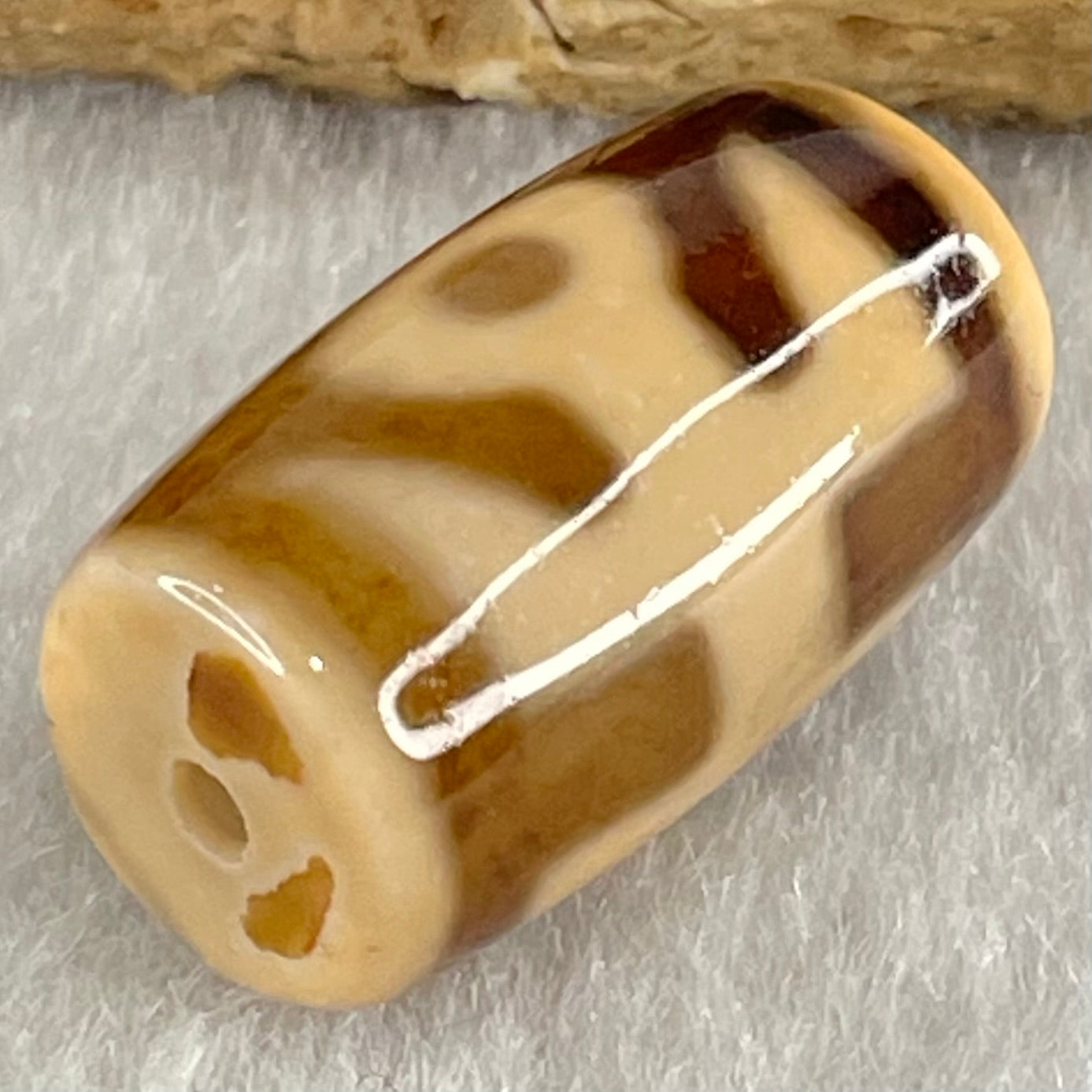 Natural Powerful Tibetan Old Oily Agate Patina Guiren Tairen Human Dzi Bead Totem Amulet Heavenly Master (Tian Zhu) 贵人天诛 4.76g 19.9 by 11.7mm - Huangs Jadeite and Jewelry Pte Ltd