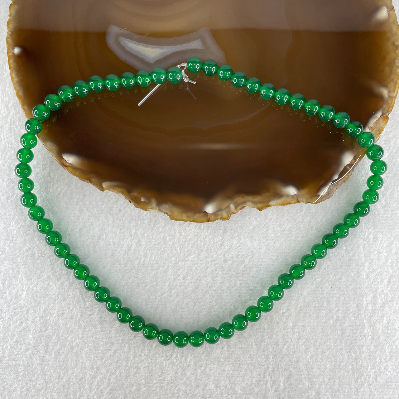 Certified Natural Green Agate Chalcedony Beads Loose Beads for Bracelet 20.42g 38cm 6.4mm 62 Beads