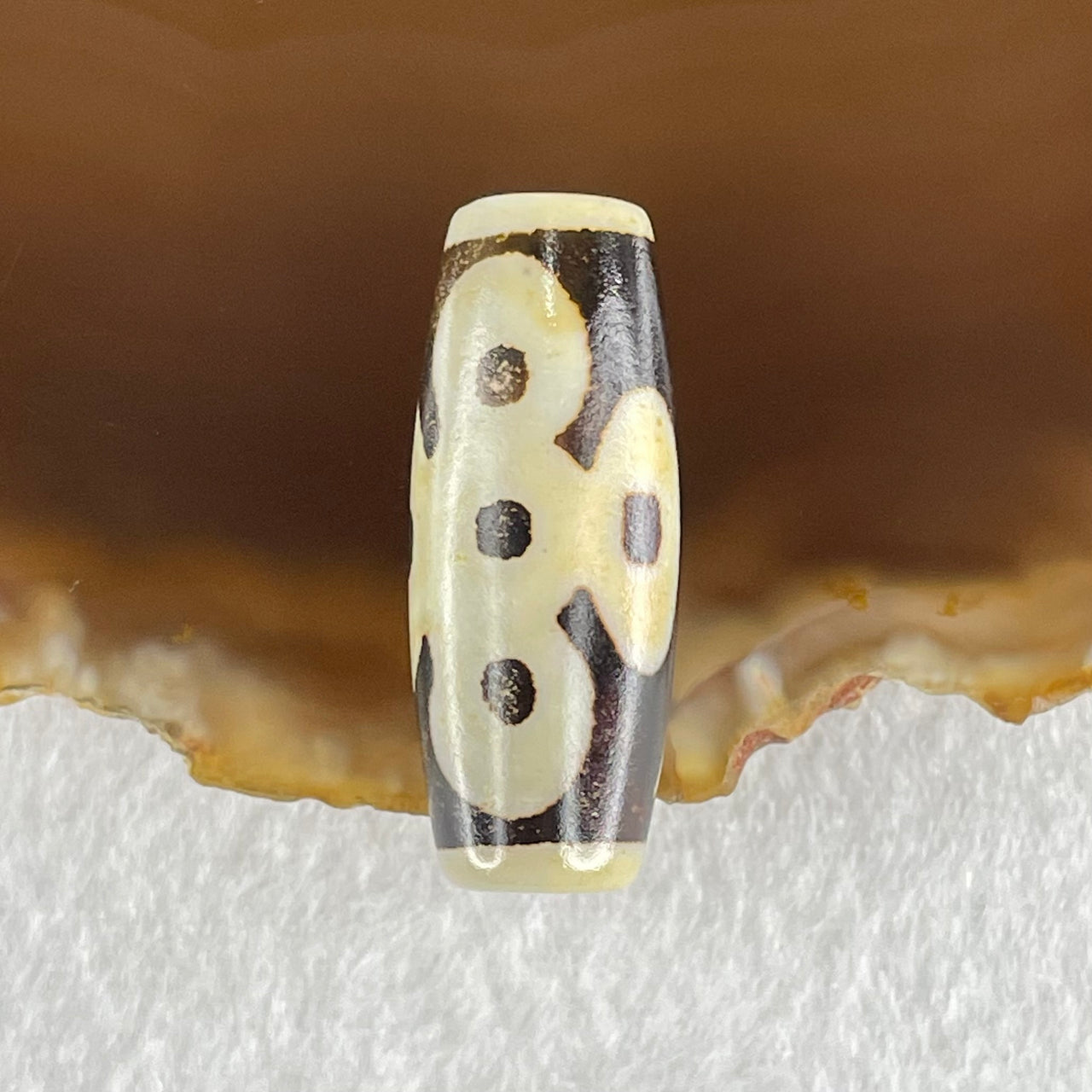 Natural Powerful Tibetan Old Oily Agate 5 Eyes Lightning Dzi Bead Heavenly Master (Tian Zhu) 五眼闪电天珠 6.08g 29.0 by 11.5mm - Huangs Jadeite and Jewelry Pte Ltd