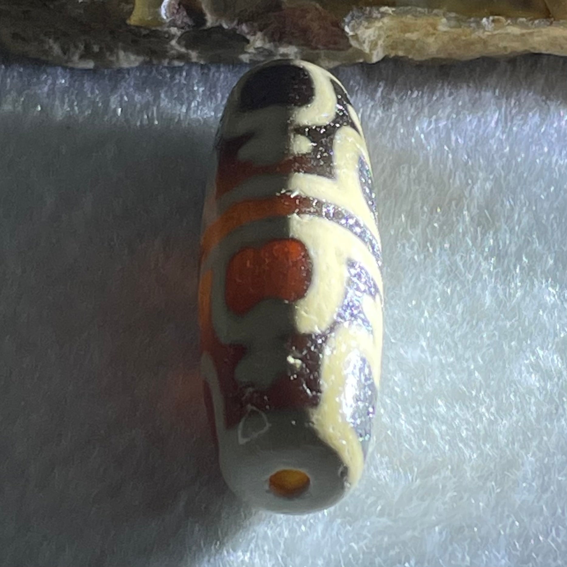 Natural Powerful Tibetan Old Oily Agate 8 Nectar Vessel Dzi Bead Heavenly Master (Tian Zhu) 八花蜜容器眼天珠 9.29g 38.3 by 12.5mm - Huangs Jadeite and Jewelry Pte Ltd