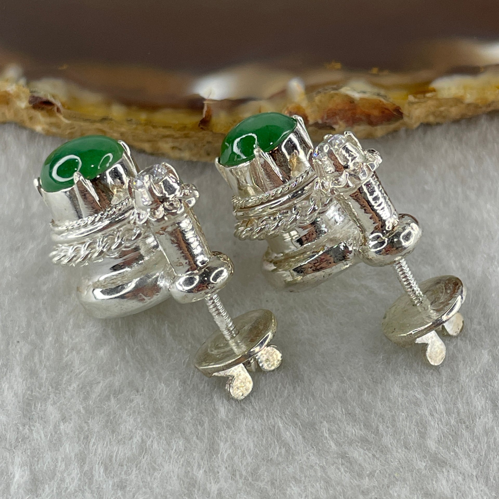 Type A Natural Full Old Mine Spicy Green Jadeite Cabochon 9.2 by 8.1 by 3.5mm Stone for Setting 31.90g (On Silver Earrings Mold) - Huangs Jadeite and Jewelry Pte Ltd