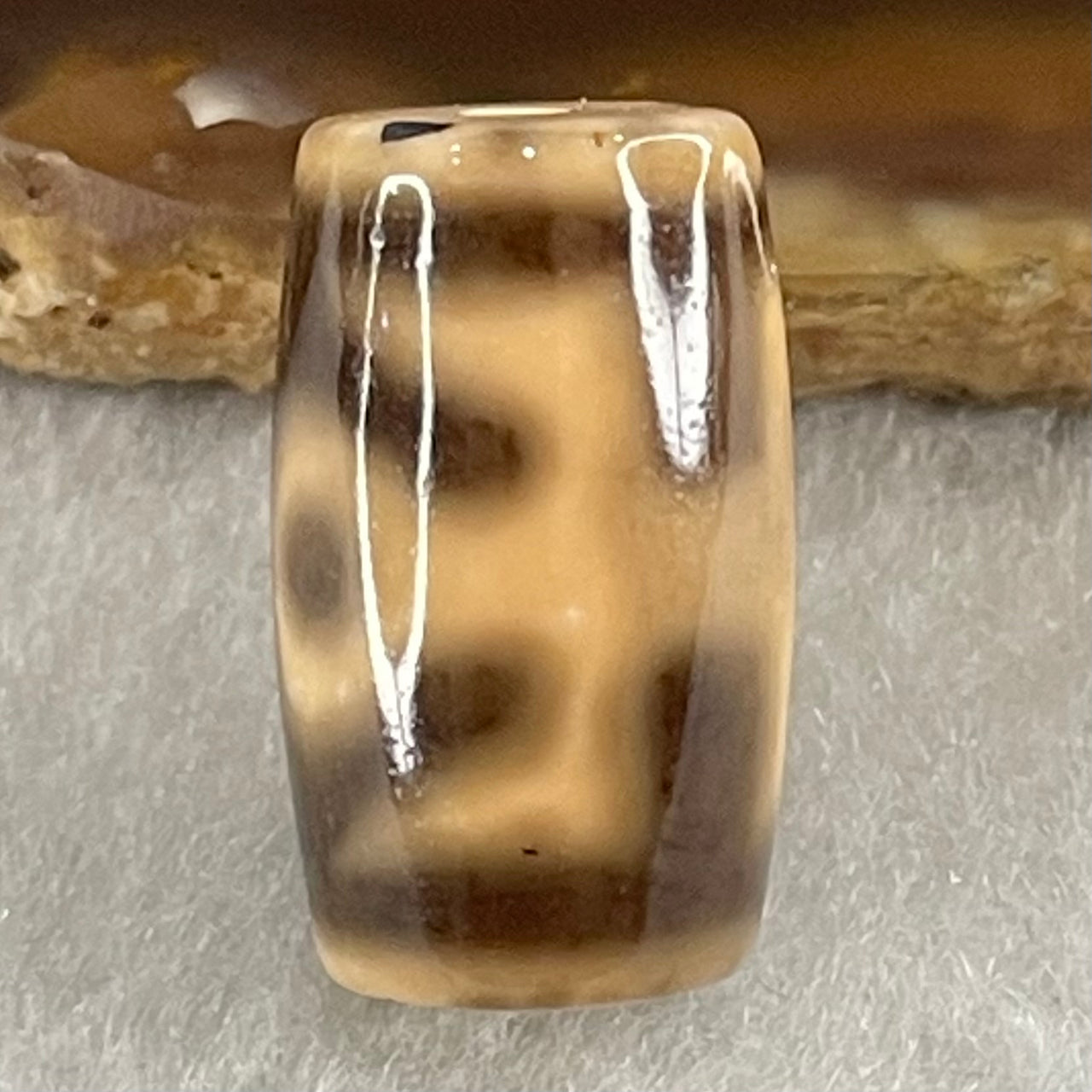 Natural Powerful Tibetan Old Oily Agate Patina Guiren Tairen Human Dzi Bead Totem Amulet Heavenly Master (Tian Zhu) 贵人天诛 4.84g 19.6 by 11.7mm - Huangs Jadeite and Jewelry Pte Ltd