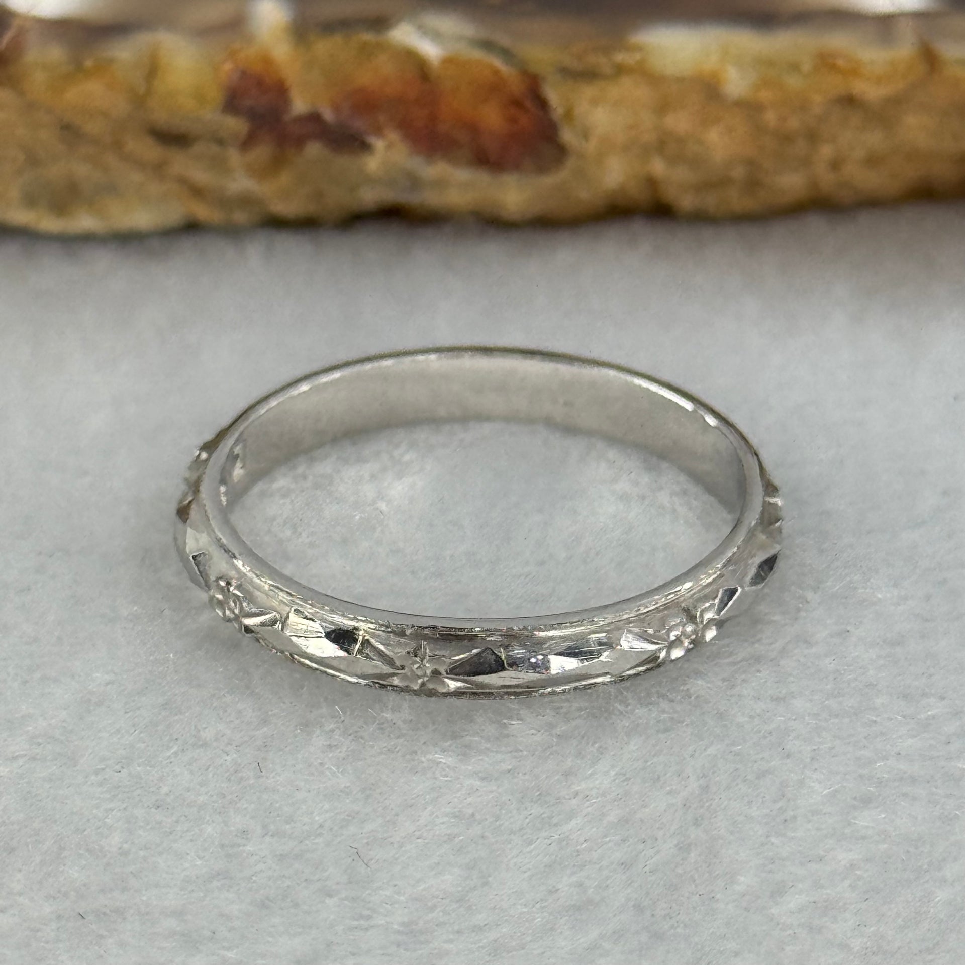 (Pre-Love) PLAT Platinum Ring 4.11g Inner Diameter 18.9mm Thickness 2.9 by 1.6mm US8.9mm HK19.5 - Huangs Jadeite and Jewelry Pte Ltd