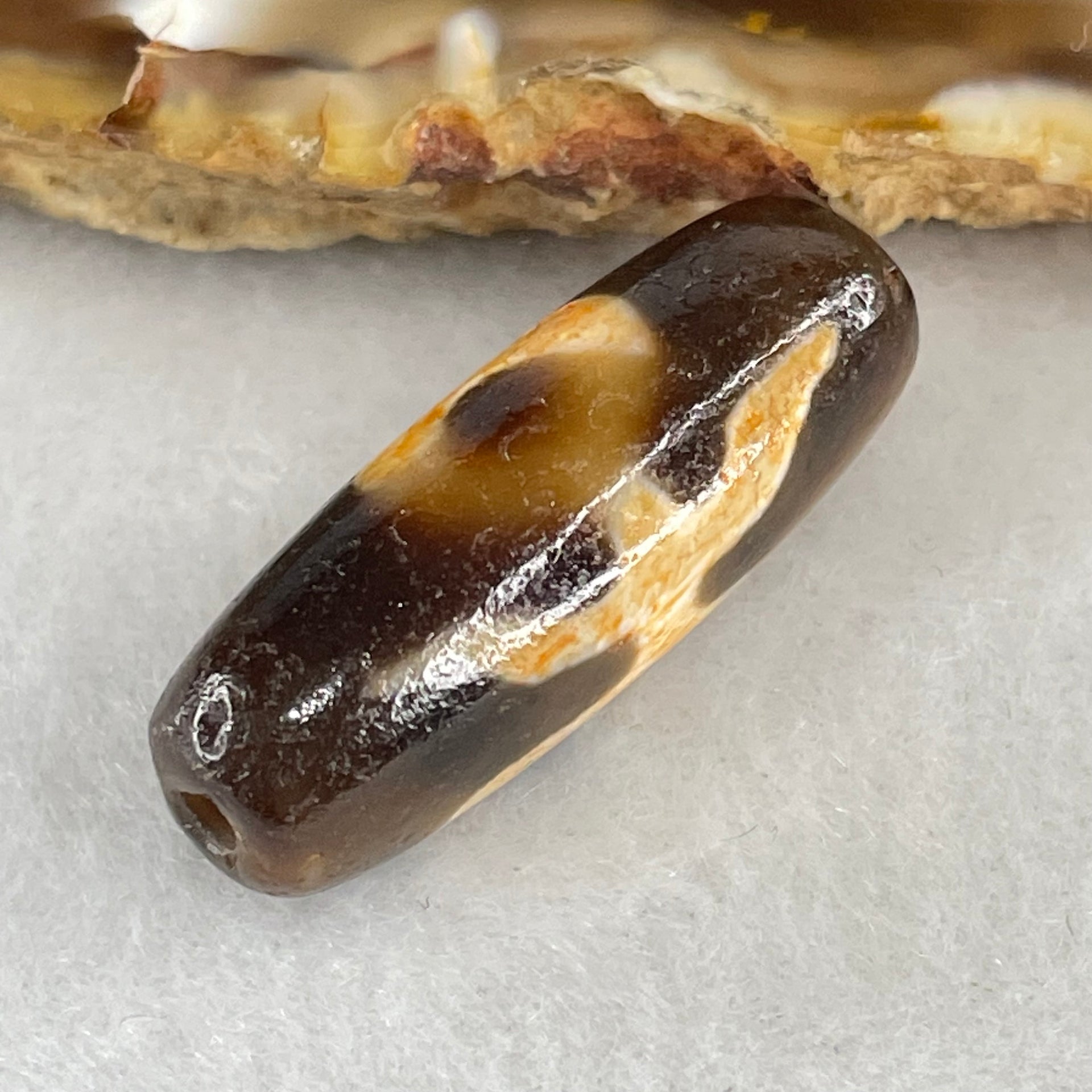 Natural Powerful Tibetan Old Oily Agate Patina Guiren Tairen Human Dzi Bead Totem Amulet Heavenly Master (Tian Zhu) 贵人天诛 4.55g 28.1 by 9.1mm - Huangs Jadeite and Jewelry Pte Ltd