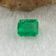 Natural Colombia Vivid Green Emerald (Beryl) Cut-Cornered Rectangular  Step cut 0.48ct 5.2 by 4.3 by 2.9mm - Huangs Jadeite and Jewelry Pte Ltd