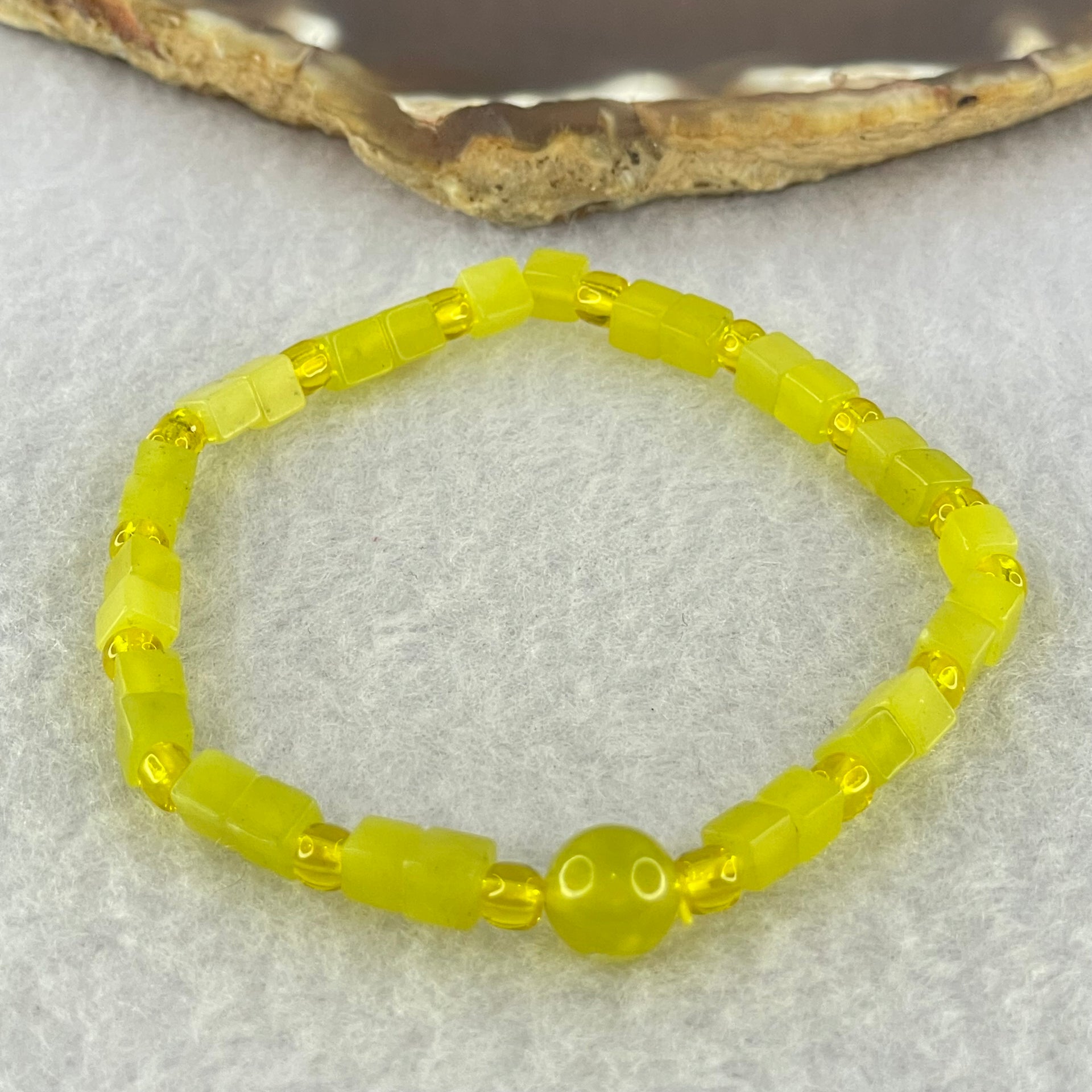 Natural Yellow Serpentine Mini Cube Beads Bracelet 6.36g 4.4mm 29 Beads - Huangs Jadeite and Jewelry Pte Ltd