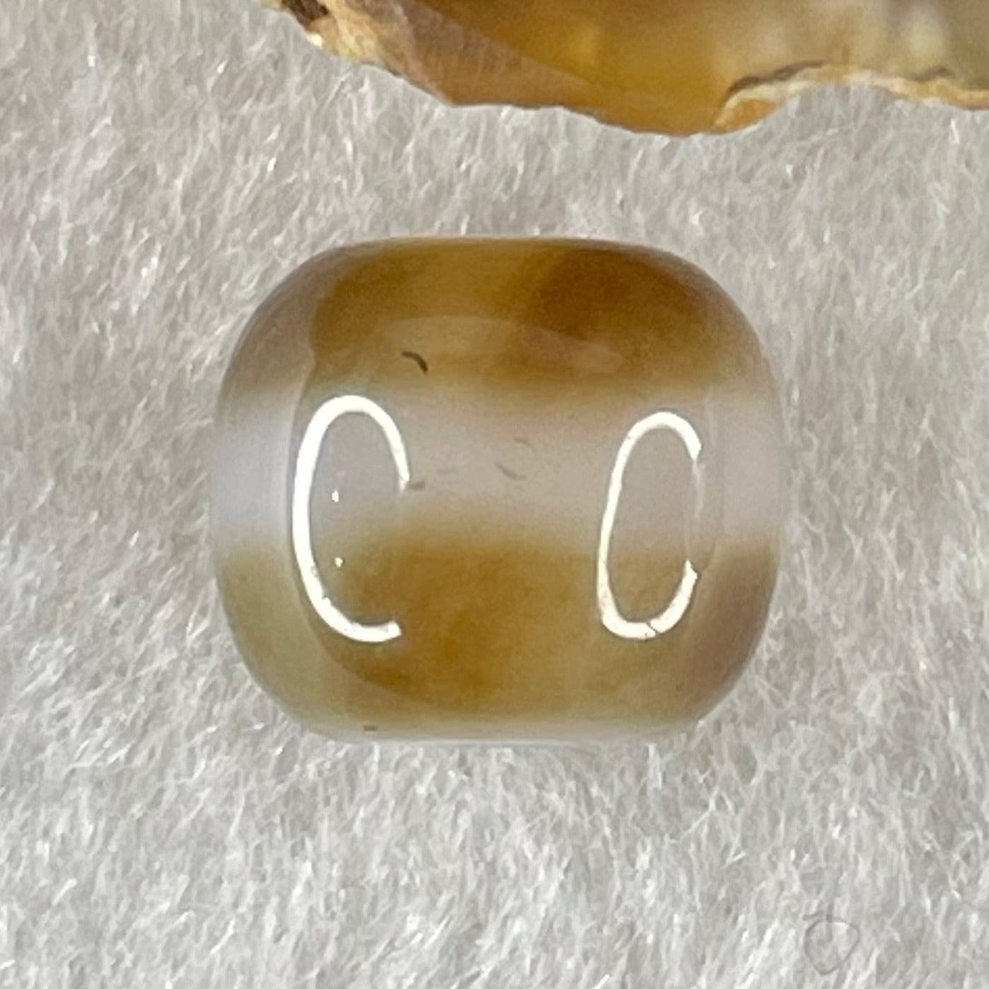 Natural Powerful Tibetan Old Oily Agate 1 Line Dzi Bead Heavenly Master (Tian Zhu) 1.96g 9.7 by 11.3mm - Huangs Jadeite and Jewelry Pte Ltd