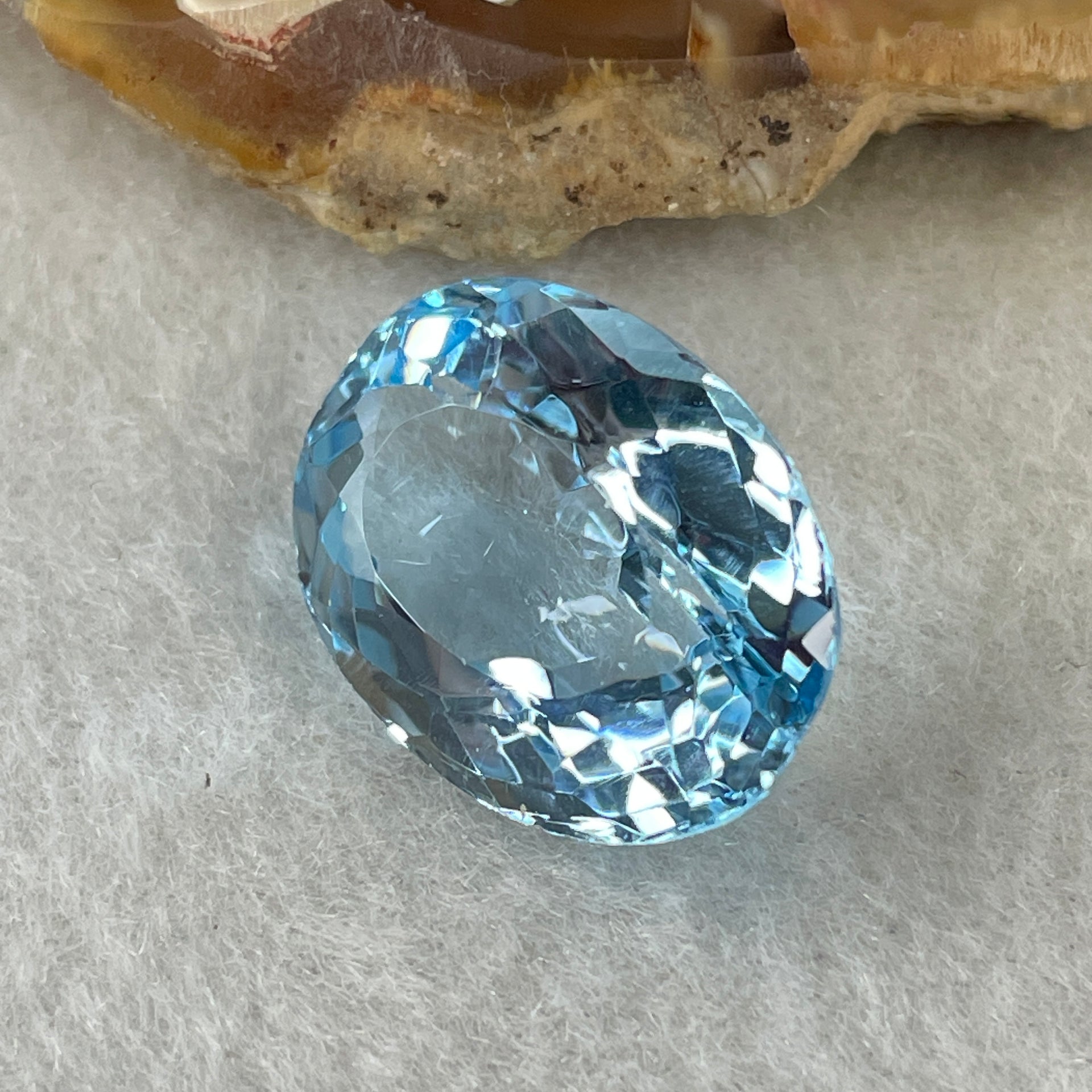 Natural Sky Blue Topaz Oval Shape 17.79ct 18.1 by 13.4 by 8.9mm - Huangs Jadeite and Jewelry Pte Ltd