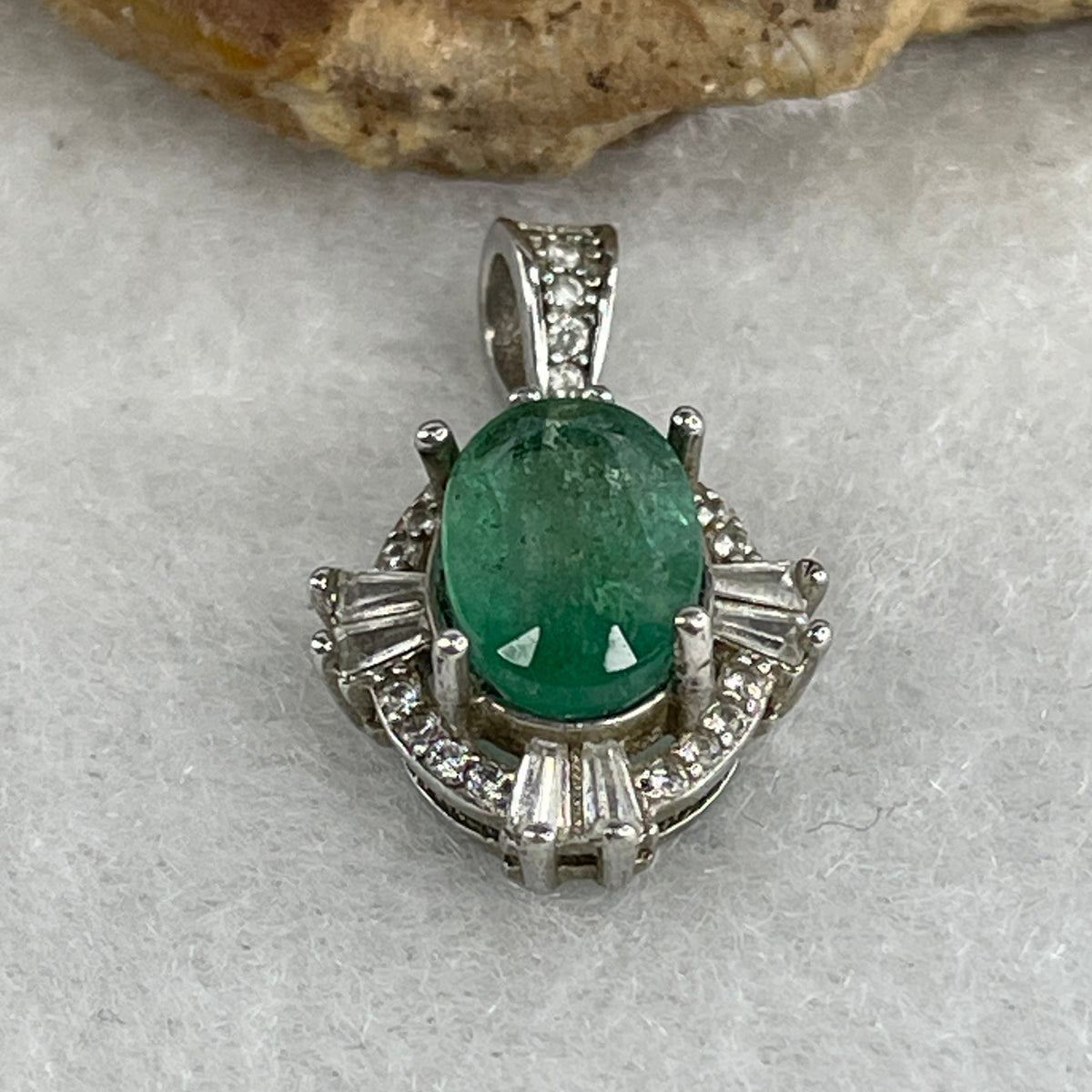Natural Emerald Cabochon S925 Sterling Silver Pendant | 8.9x6.4x2.0mm Pendant (1.80g | Vibrant Spring-Green Beryl | Royal Abundance, Loyalty & Heart Elevation)
