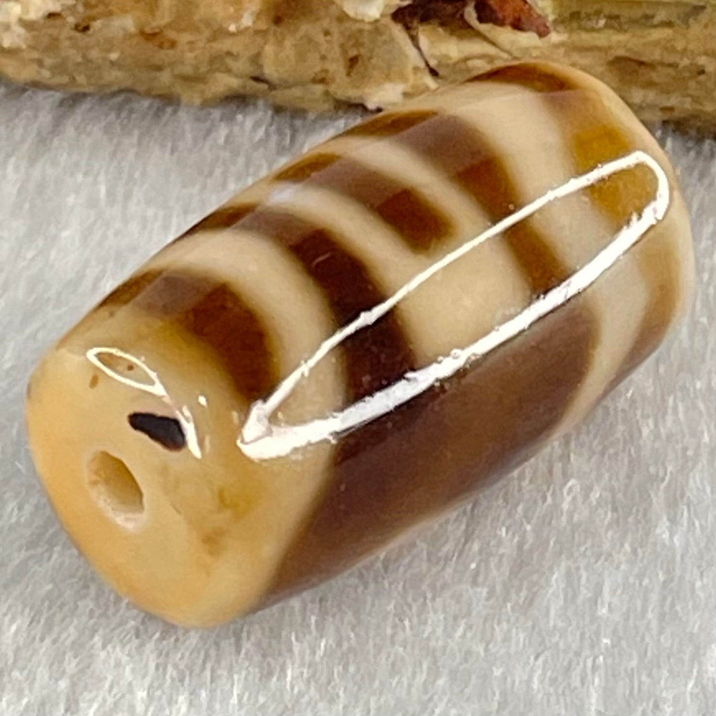 Natural Powerful Tibetan Old Oily Agate Sky Door Serenity 1 Eye Dzi Bead Heavenly Master (Tian Zhu) 一眼天门天诛 4.86g 20.4 by 11.7mm - Huangs Jadeite and Jewelry Pte Ltd