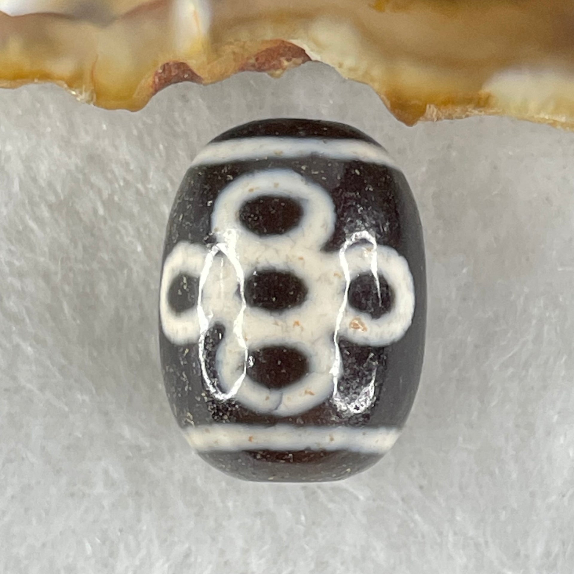 Natural Powerful Tibetan Old Oily Agate 5 Eyes Lightning Dzi Bead Heavenly Master (Tian Zhu) 五眼闪电天珠 4.81g 17.7 by 13.2mm - Huangs Jadeite and Jewelry Pte Ltd