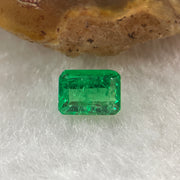 Natural Colombia Green Emerald (Beryl) Cut-Cornered Rectangular step cut 0.60ct 6.2 by 4.5 by 2.9mm - Huangs Jadeite and Jewelry Pte Ltd