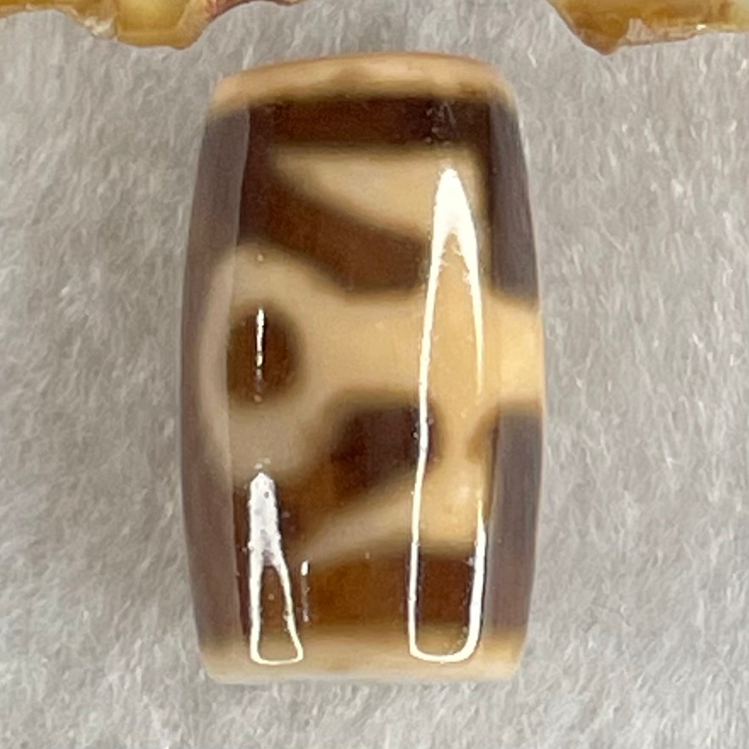 Natural Powerful Tibetan Old Oily Agate Patina Guiren Tairen Human Dzi Bead Totem Amulet Heavenly Master (Tian Zhu) 贵人天诛 4.62g 19.8 by 11.6mm - Huangs Jadeite and Jewelry Pte Ltd