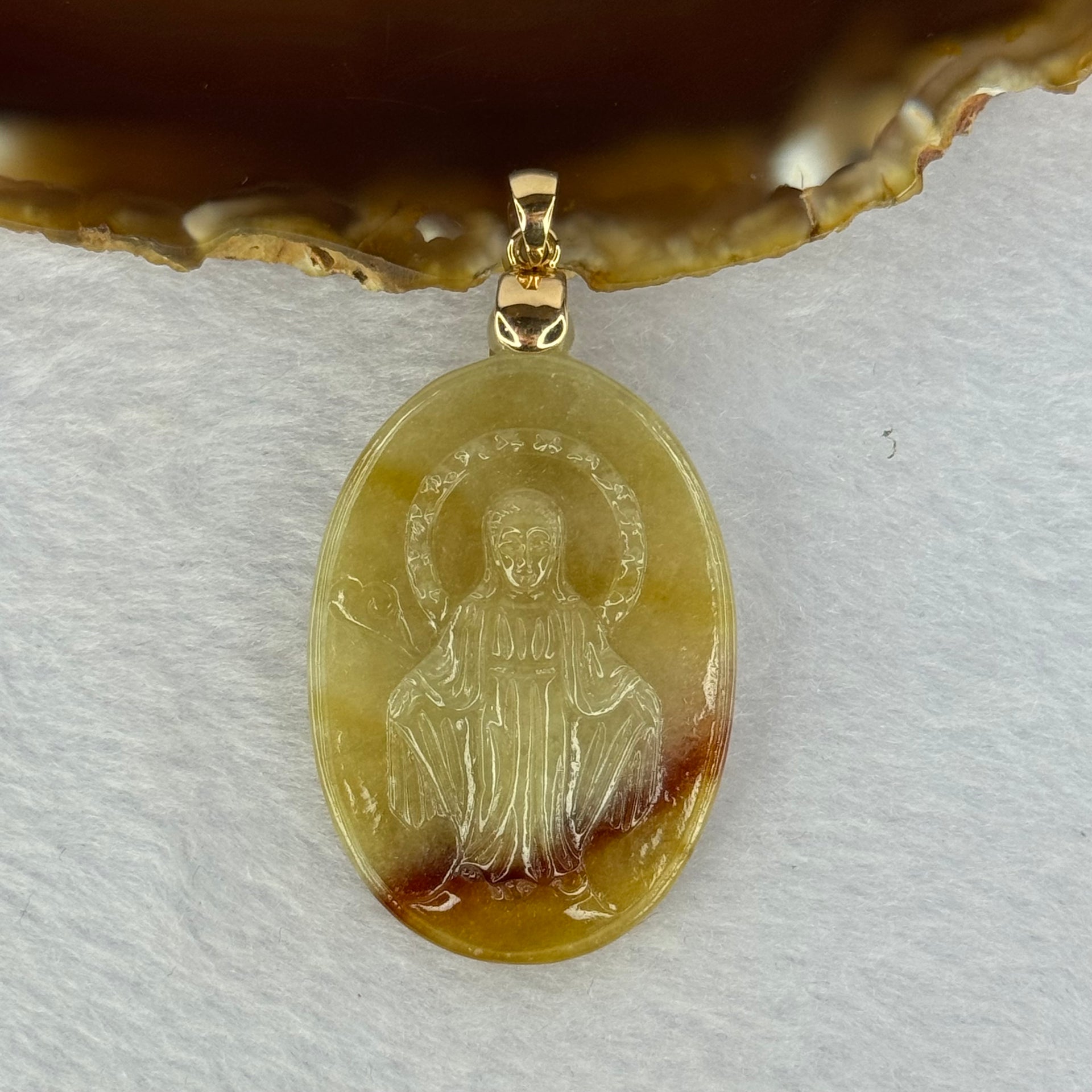 (Pre Love) Lotus on Water by Master Yun Long Zi Type A Yellow Red Jadeite Mother Mary in 18K 750 Yellow Gold Clasp 18.38g 34.1 by 30.1 by 6.8mm with Complete Box 2,124.3g - Huangs Jadeite and Jewelry Pte Ltd