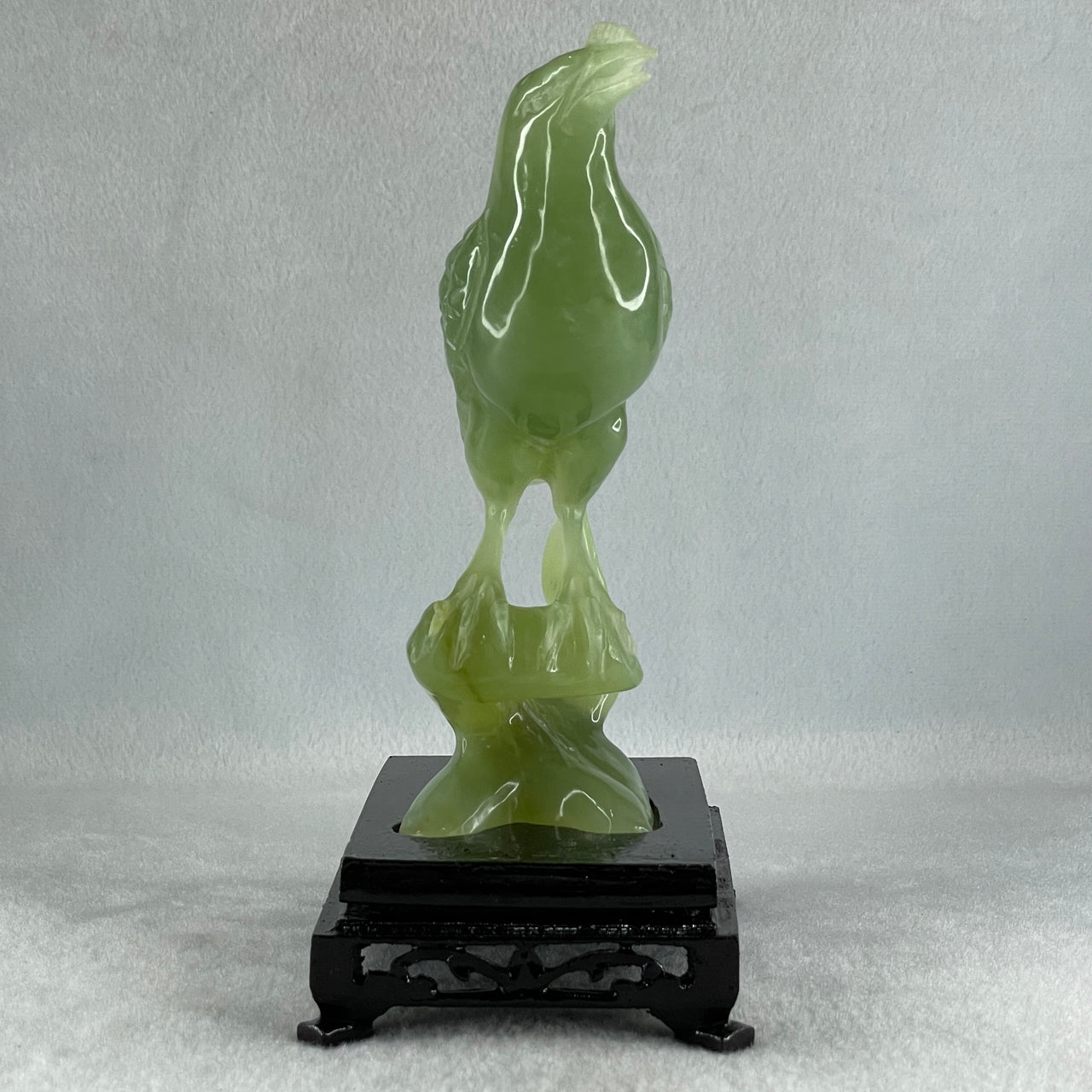 Natural Green Serpentine Javan Mynah Birds on Tree with Wooden Stand Display 418.9g 120.0 by 176.0 by 75.0mm - Huangs Jadeite and Jewelry Pte Ltd