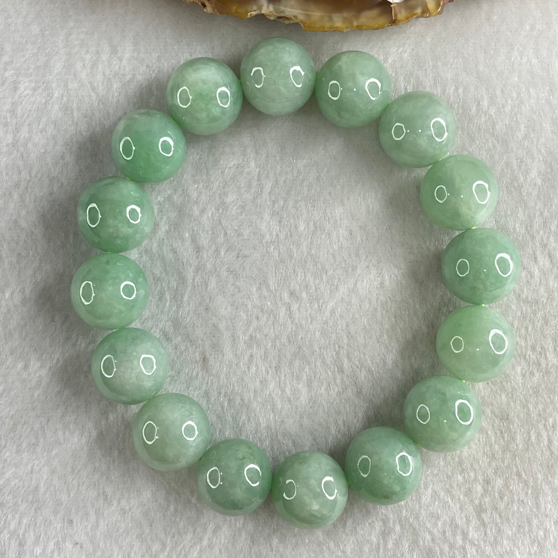 Type A Green Jadeite Beads Bracelet 60.11g 16cm 13.1mm 16 Beads - Huangs Jadeite and Jewelry Pte Ltd