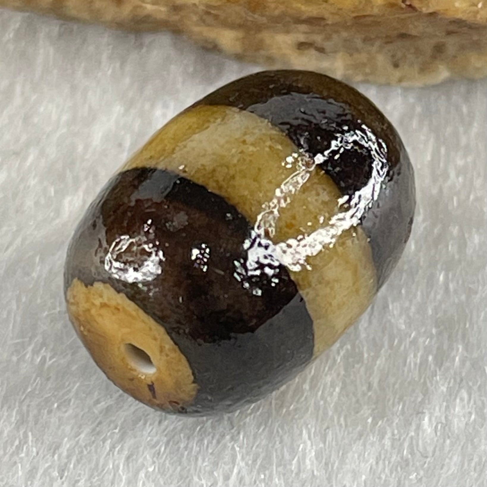 Natural Powerful Tibetan Old Oily Agate 1 Lines Dzi Bead Heavenly Master (Tian Zhu) 2.54g 14.1 by 10.7mm - Huangs Jadeite and Jewelry Pte Ltd