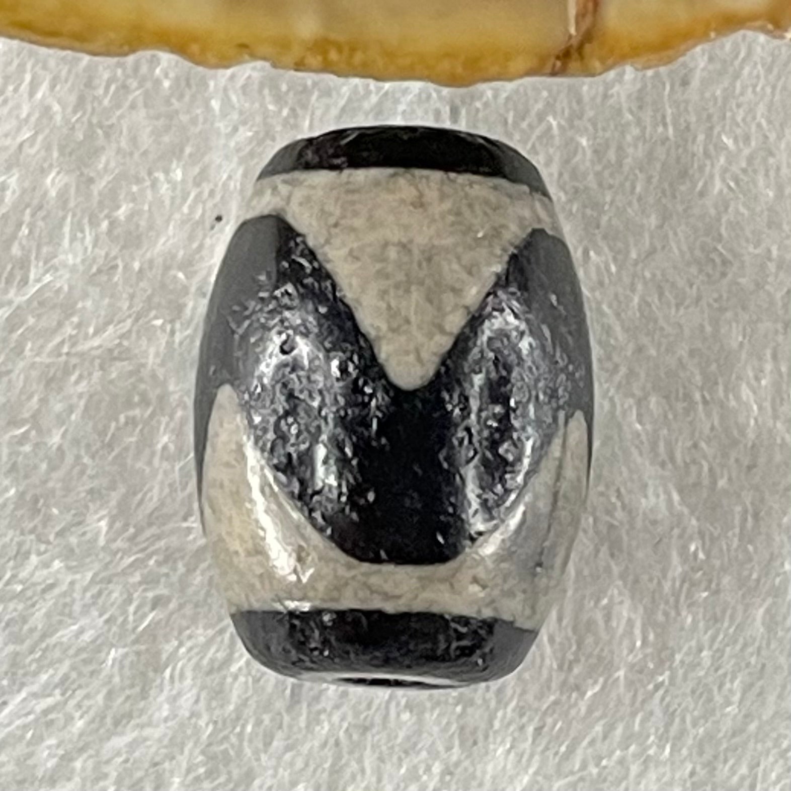 Natural Powerful Tibetan Old Oily Agate Tiger Tooth Daluo Dzi Bead Heavenly Master (Tian Zhu) 2.20g 14.0 by 10.3mm - Huangs Jadeite and Jewelry Pte Ltd