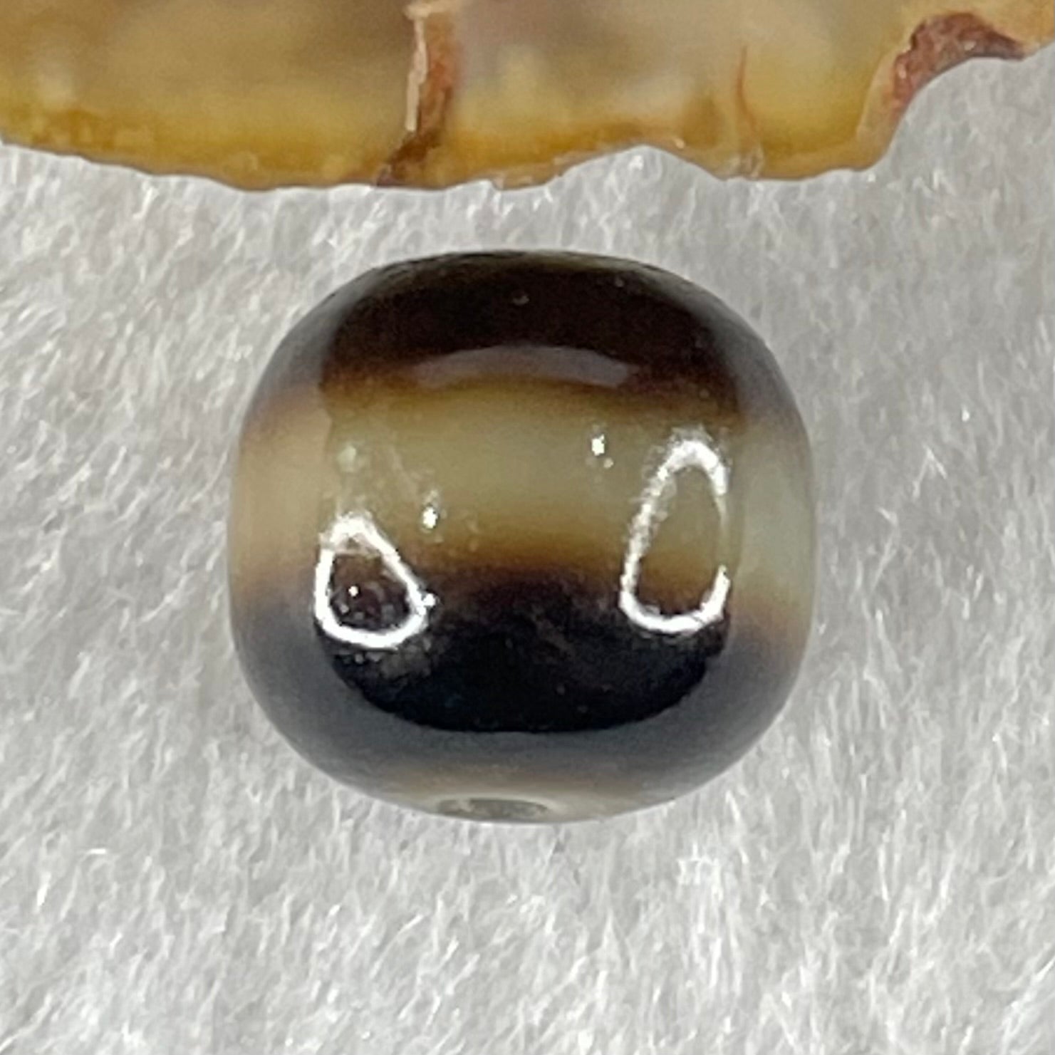 Natural Powerful Tibetan Old Oily Agate 1 Line Dzi Bead Heavenly Master (Tian Zhu) 1.85g 10.2 by 11.0mm - Huangs Jadeite and Jewelry Pte Ltd