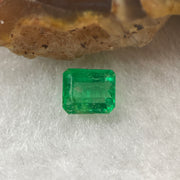 Natural Colombia Green Emerald (Beryl) Cut-Cornered Rectangular step cut 0.60ct 5.6 by 4.9 by 2.9mm - Huangs Jadeite and Jewelry Pte Ltd