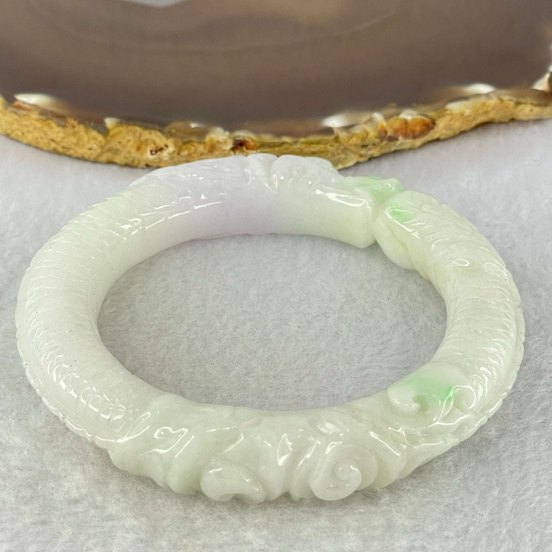 Type A Faint Green Lavender Jadeite Carved Ruyi Bangle Internal Diameter 56.0mm 86.81g 18.0 by 9.5mm (Internal Lines) - Huangs Jadeite and Jewelry Pte Ltd