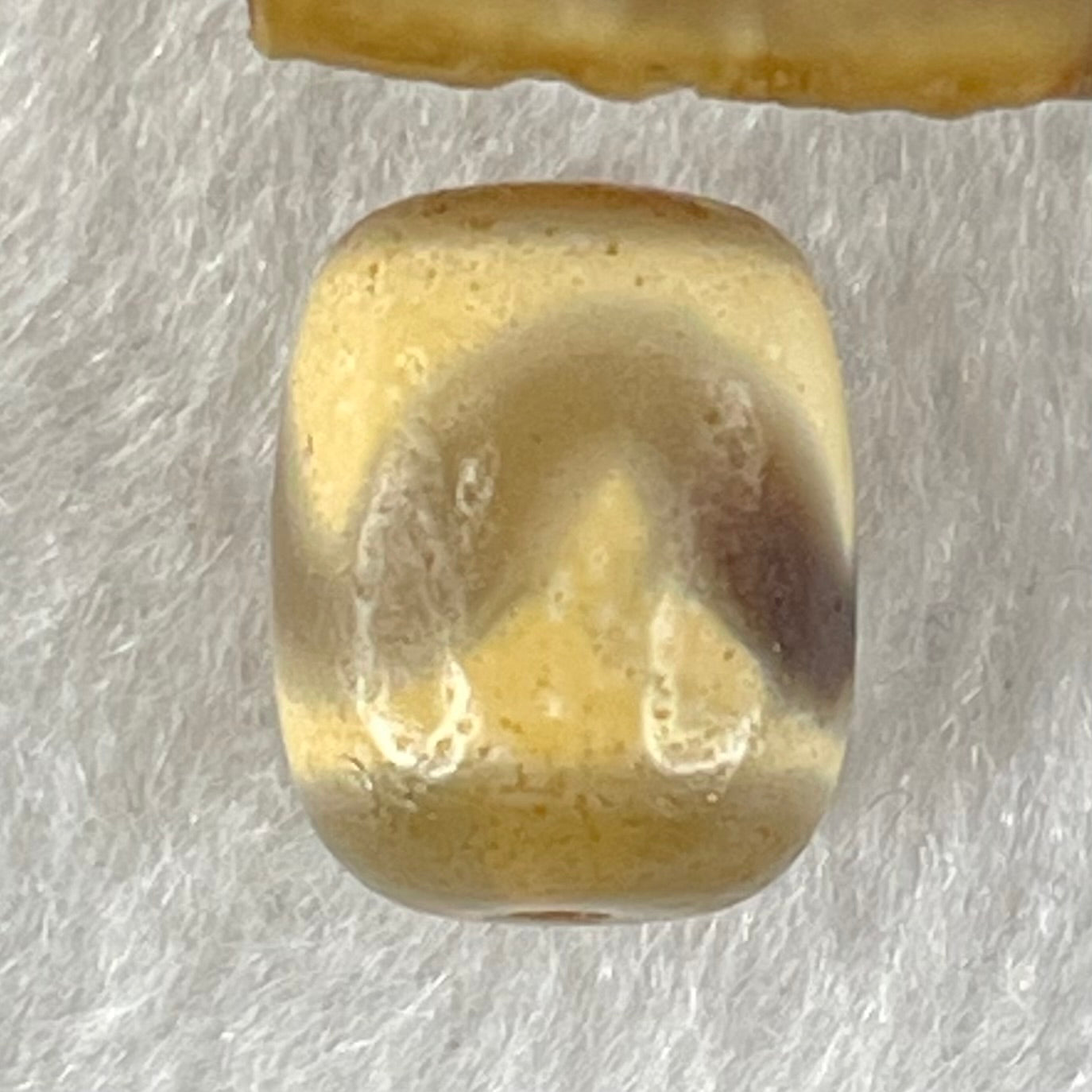 Natural Powerful Tibetan Old Oily Agate Tiger Tooth Daluo Dzi Bead Heavenly Master (Tian Zhu) 虎呀天诛 2.59g 13.4 by 11.0mm - Huangs Jadeite and Jewelry Pte Ltd