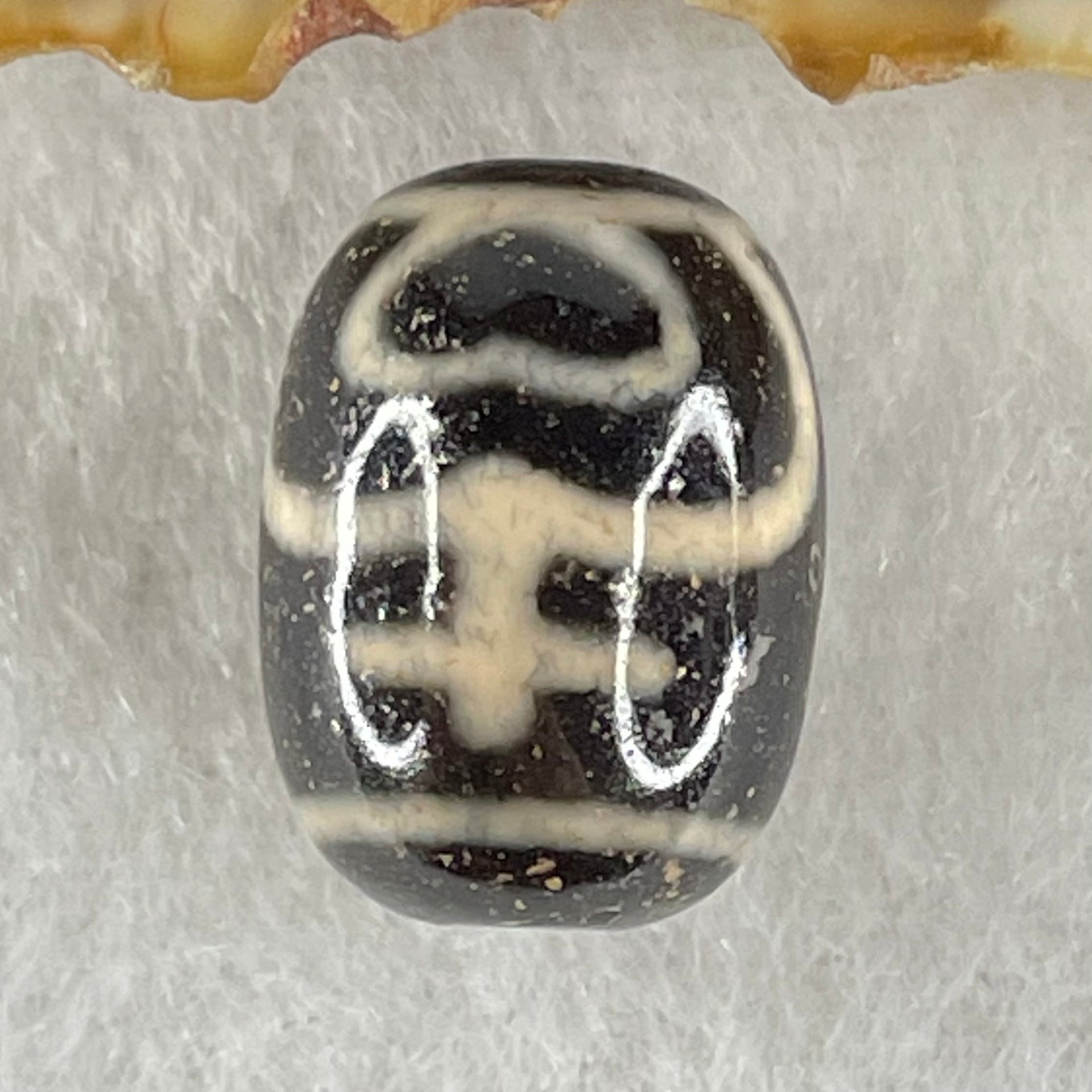 Natural Powerful Tibetan Old Oily Agate Double Nectar Vessel Dzi Bead Heavenly Master (Tian Zhu) 花蜜容器眼天珠 4.75g 17.8 by 13.3mm - Huangs Jadeite and Jewelry Pte Ltd