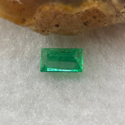 Natural Colombia Green Emerald (Beryl) Cut-Cornered Rectangular step cut 0.56ct 6.0 by 3.6 by 3.2mm - Huangs Jadeite and Jewelry Pte Ltd