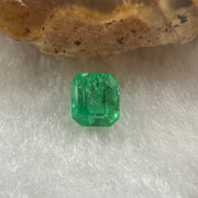 Natural Colombia Green Emerald (Beryl) Cut-Cornered Rectangular step cut 0.66ct 5.5 by 5.2 by 3.0mm - Huangs Jadeite and Jewelry Pte Ltd