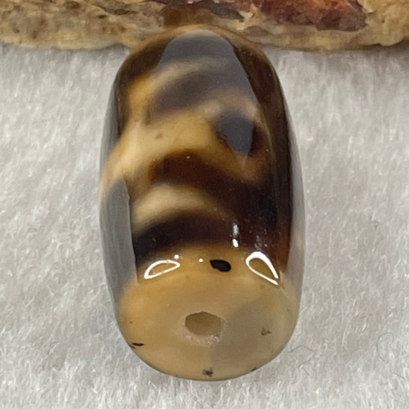 Natural Powerful Tibetan Old Oily Agate Patina Guiren Tairen Human Dzi Bead Totem Amulet Heavenly Master (Tian Zhu) 贵人天诛 4.86g 20.2 by 11.6mm - Huangs Jadeite and Jewelry Pte Ltd