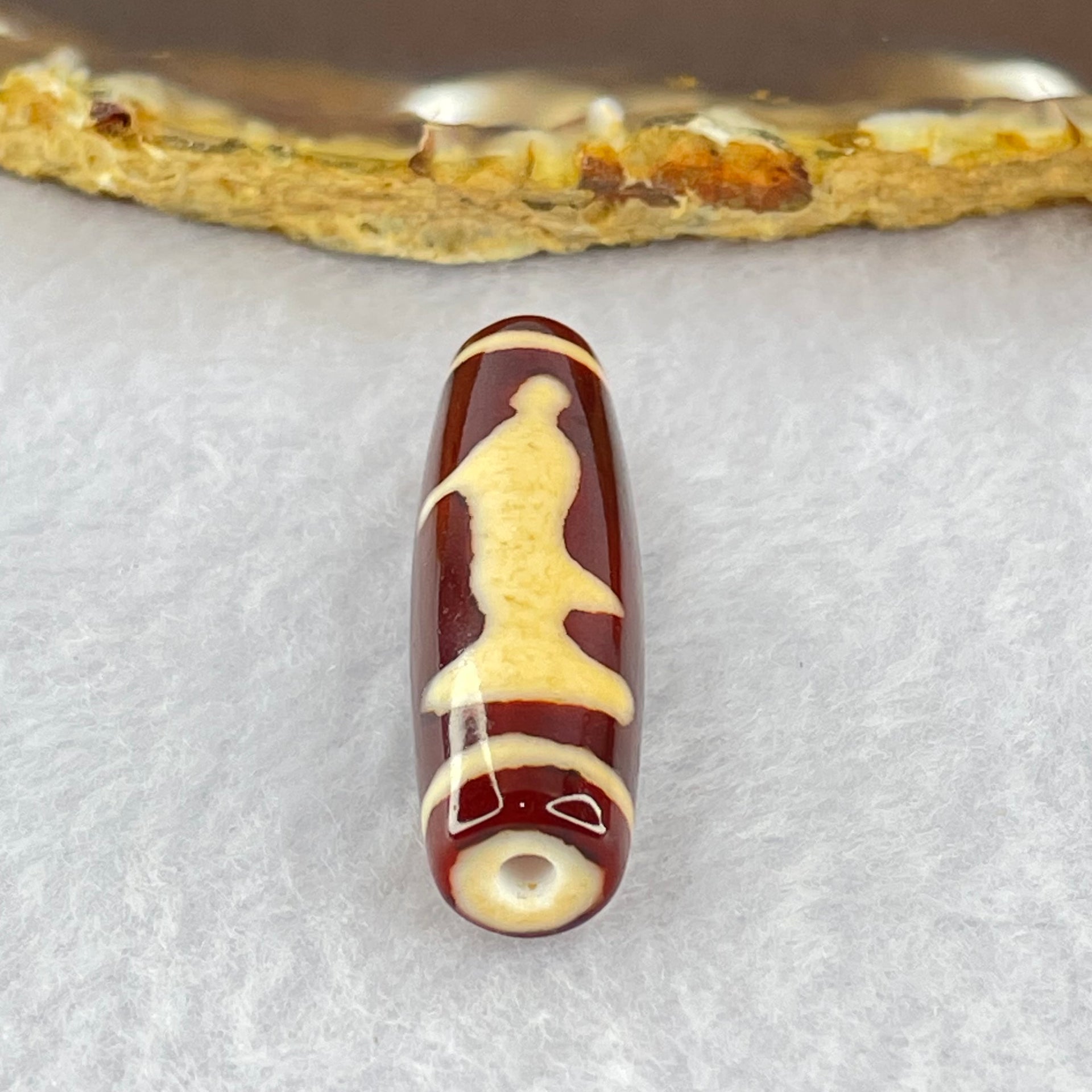Natural Powerful Tibetan Old Oily Red and Yellowish White Agate Guan Yin Dzi Bead Heavenly Master (Tian Zhu) 观音天诛 7.95g 38.3 by 11.2mm - Huangs Jadeite and Jewelry Pte Ltd
