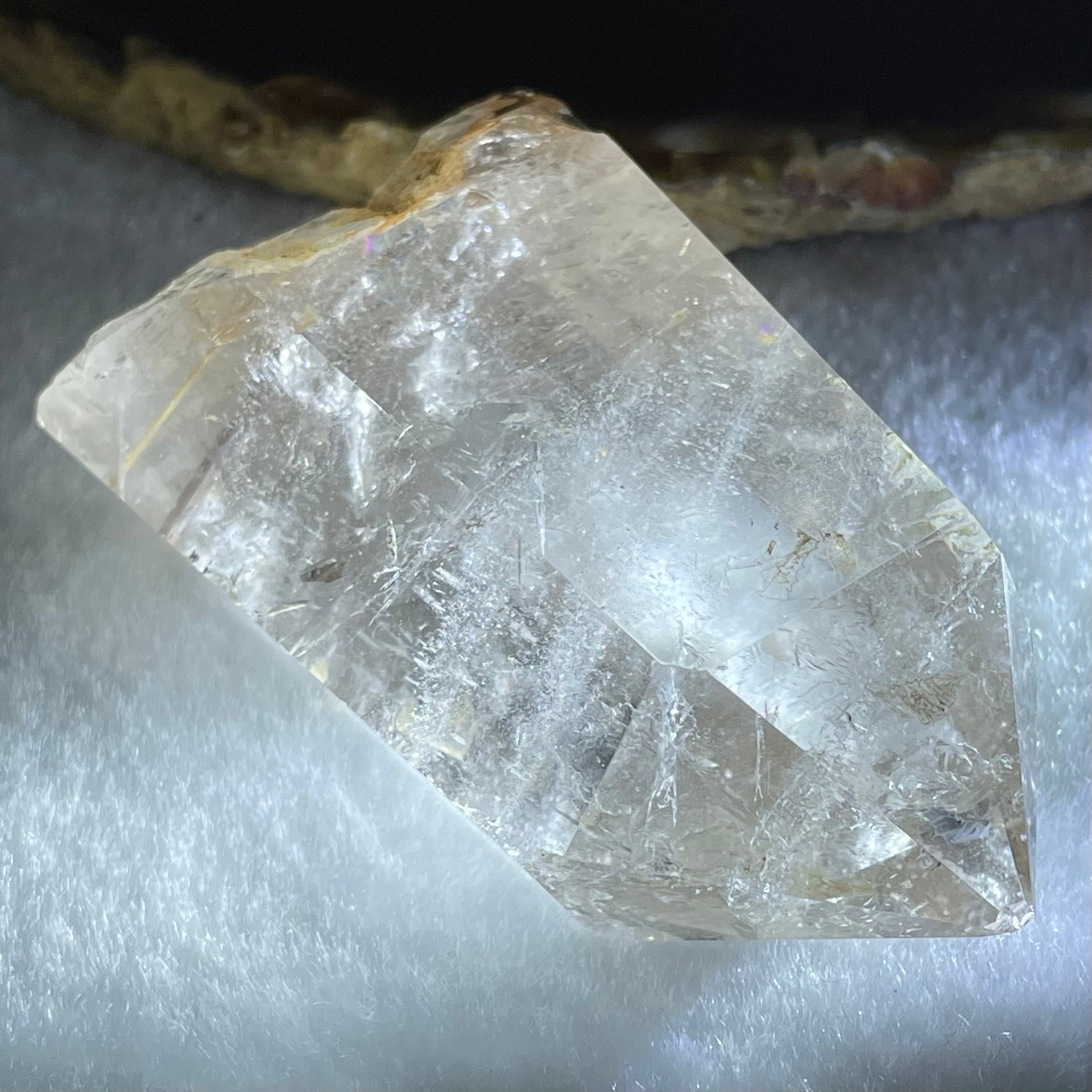 Natural Crackle Quartz Tower Display 114.60g 69.2 by 43.7 by 26.0mm - Huangs Jadeite and Jewelry Pte Ltd