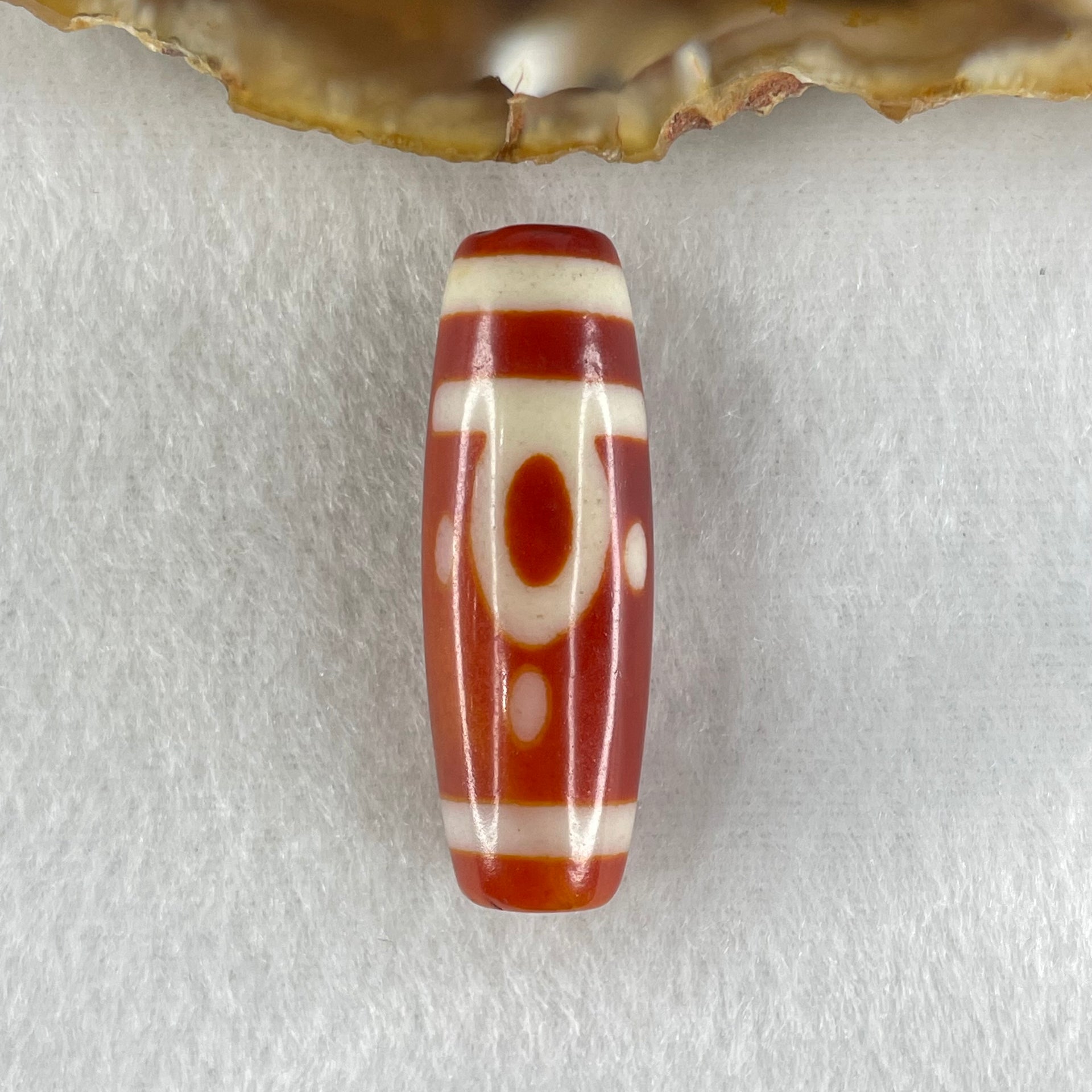Natural Powerful Tibetan Old Oily Red White Agate One Eye Earth Element Dzi Bead Heavenly Master (Tian Zhu) 一眼土元素天珠 9.86g 37.7 by 13.1mm - Huangs Jadeite and Jewelry Pte Ltd