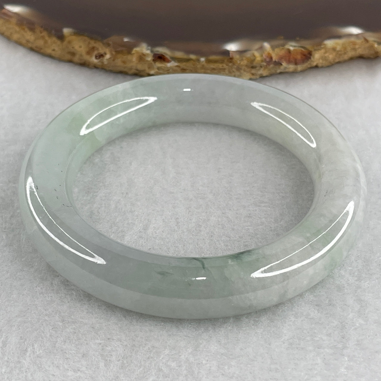 Natural Type A Jelly Light Green with Green Jadeite Full Round Bangle | Untreated Dewy Guo Gao Yuan Bao Fei Cui Bangle (68.82g | Inner Diameter 51.4mm | 11.6 x 11.5mm) (Internal Line)