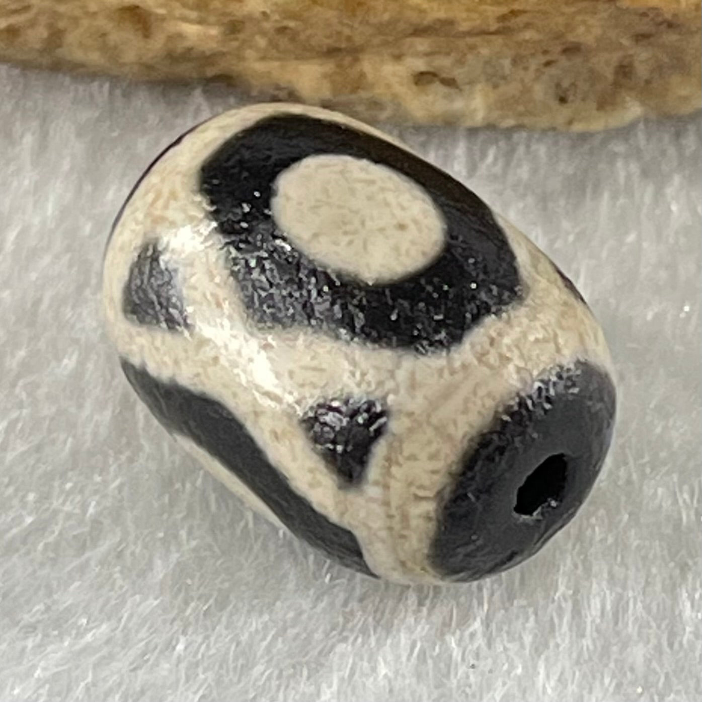 Natural Powerful Tibetan Old Oily Agate Jin Gang 3 Eyes Dzi Bead Heavenly Master (Tian Zhu) 金刚三眼天诛 2.20g 13.8 by 10.0mm - Huangs Jadeite and Jewelry Pte Ltd