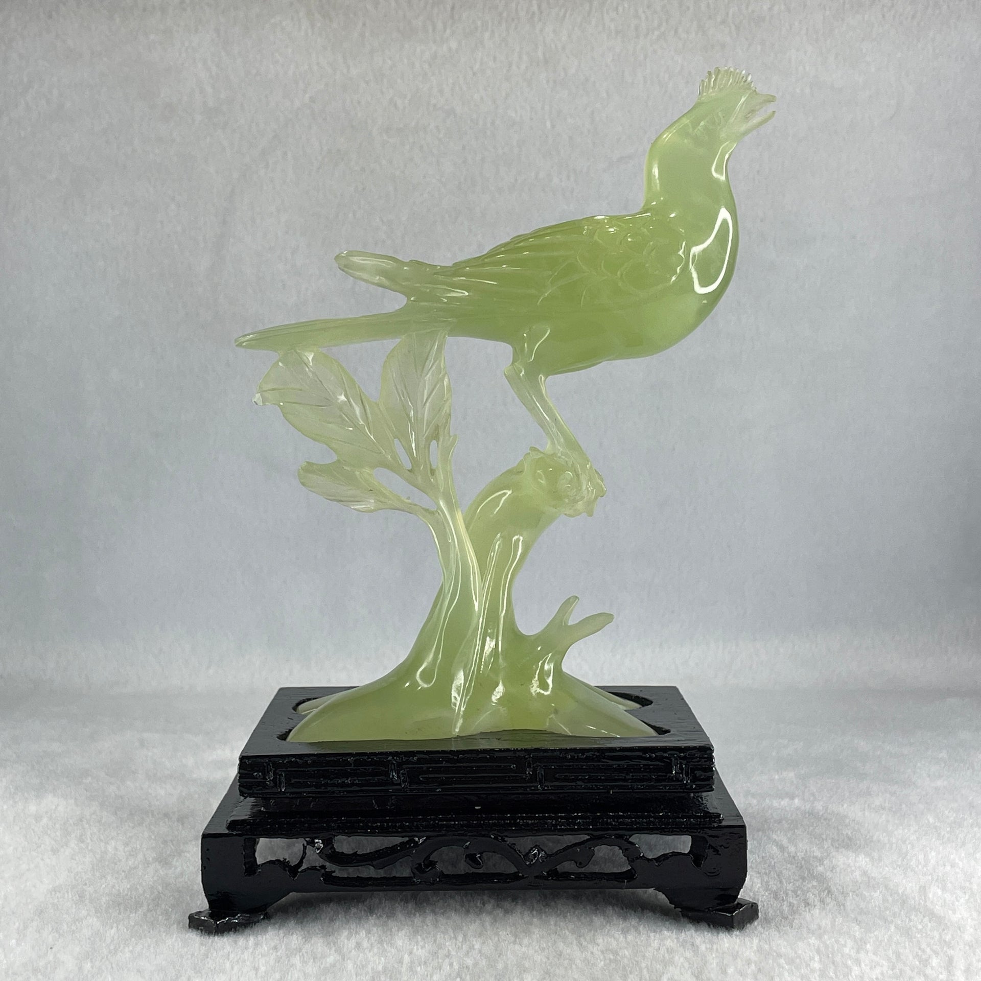Natural Green Serpentine Javan Mynah Birds on Tree with Wooden Stand Display 338.9g 125.0 by 175.0 by 78.0mm - Huangs Jadeite and Jewelry Pte Ltd