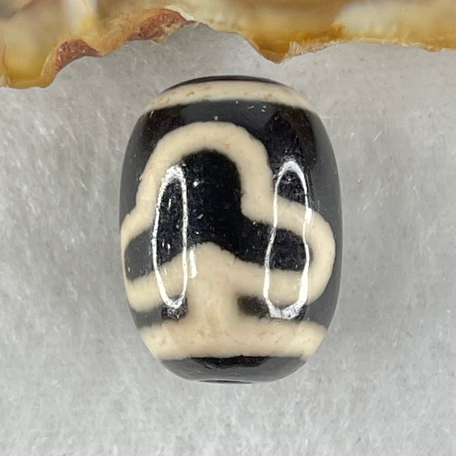 Natural Powerful Tibetan Old Oily Agate Double Bodhi Tree Dzi Bead Heavenly Master (Tian Zhu) 菩提树天珠 4.35g 17.4 by 12.9mm - Huangs Jadeite and Jewelry Pte Ltd